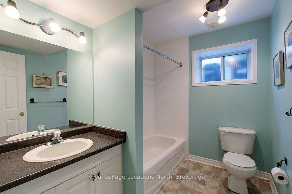 Photo 17 of 250 Cedar Street, Collingwood — HOMEH