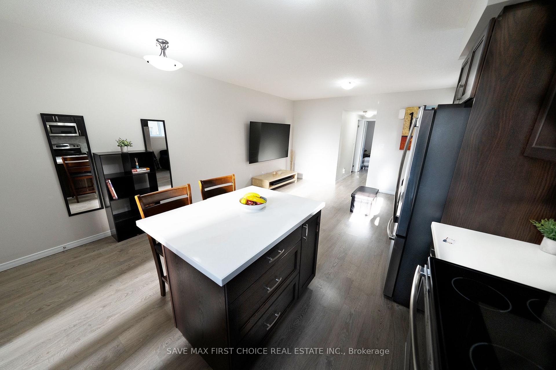 Photo 6 of Unit 10 D, 388 Old Huron Road, Kitchener — HOMEH