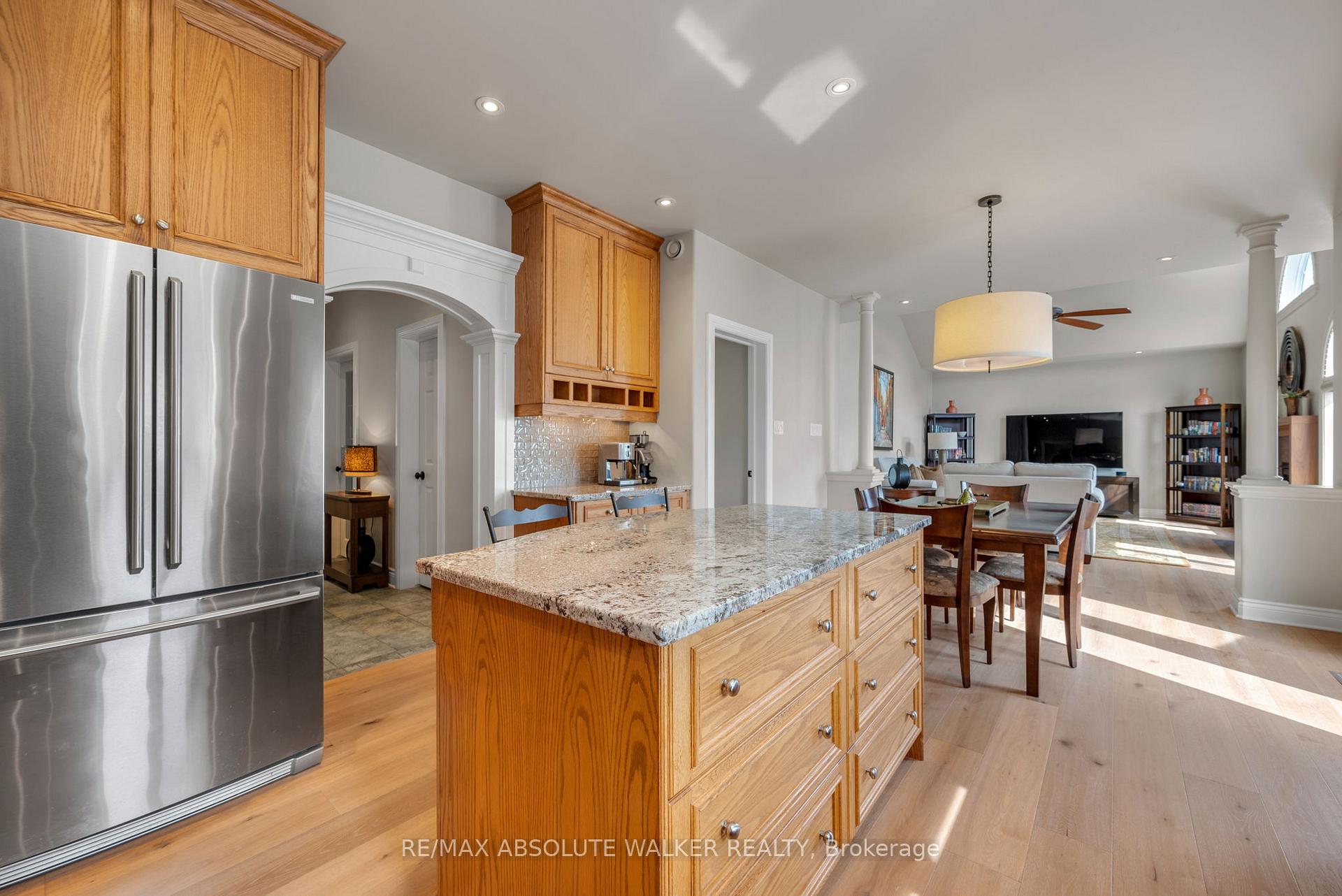 Photo 11 of 185 Glenncastle Drive, Ottawa, Carp — HOMEH
