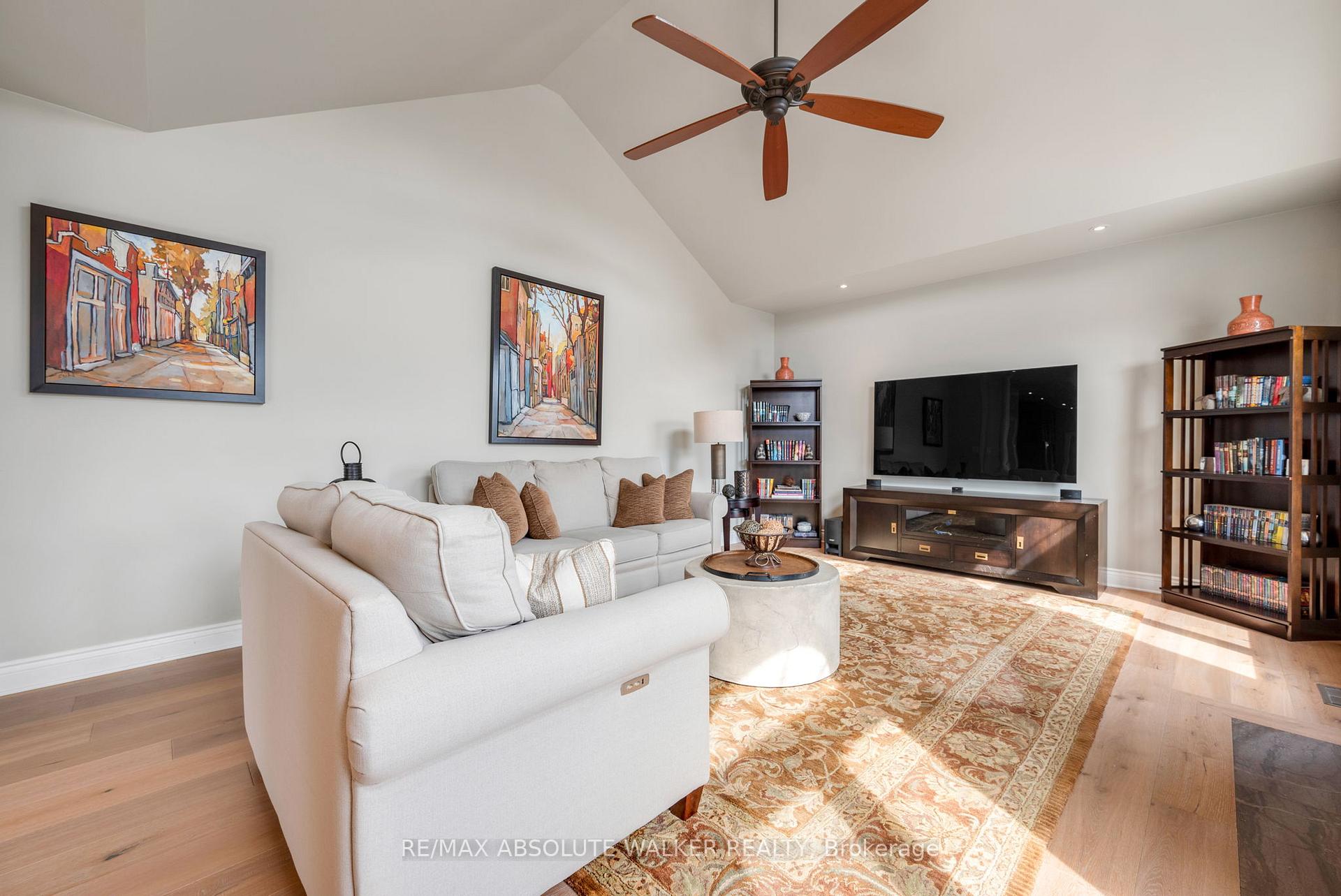 Photo 16 of 185 Glenncastle Drive, Ottawa, Carp — HOMEH