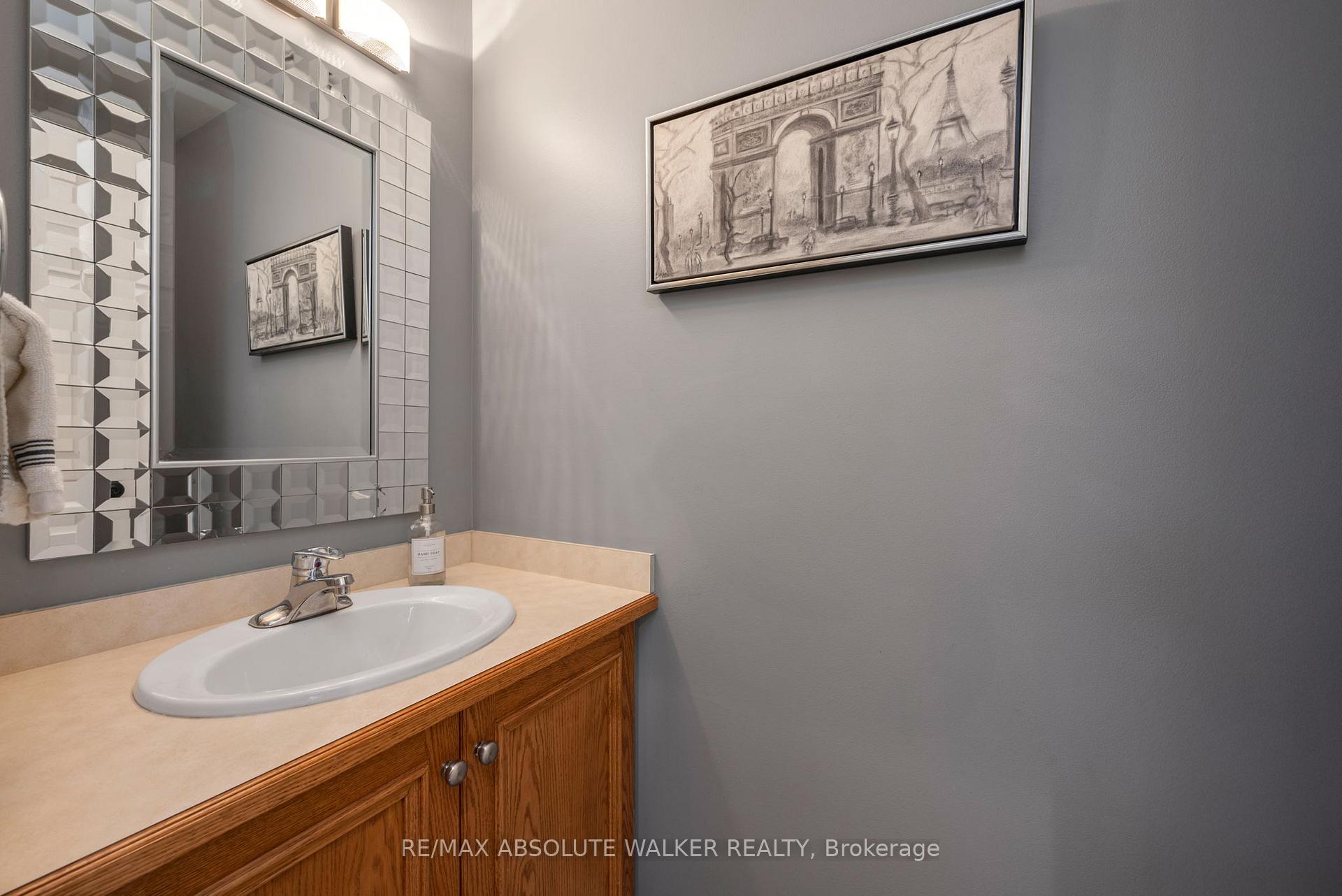 Photo 20 of 185 Glenncastle Drive, Ottawa, Carp — HOMEH