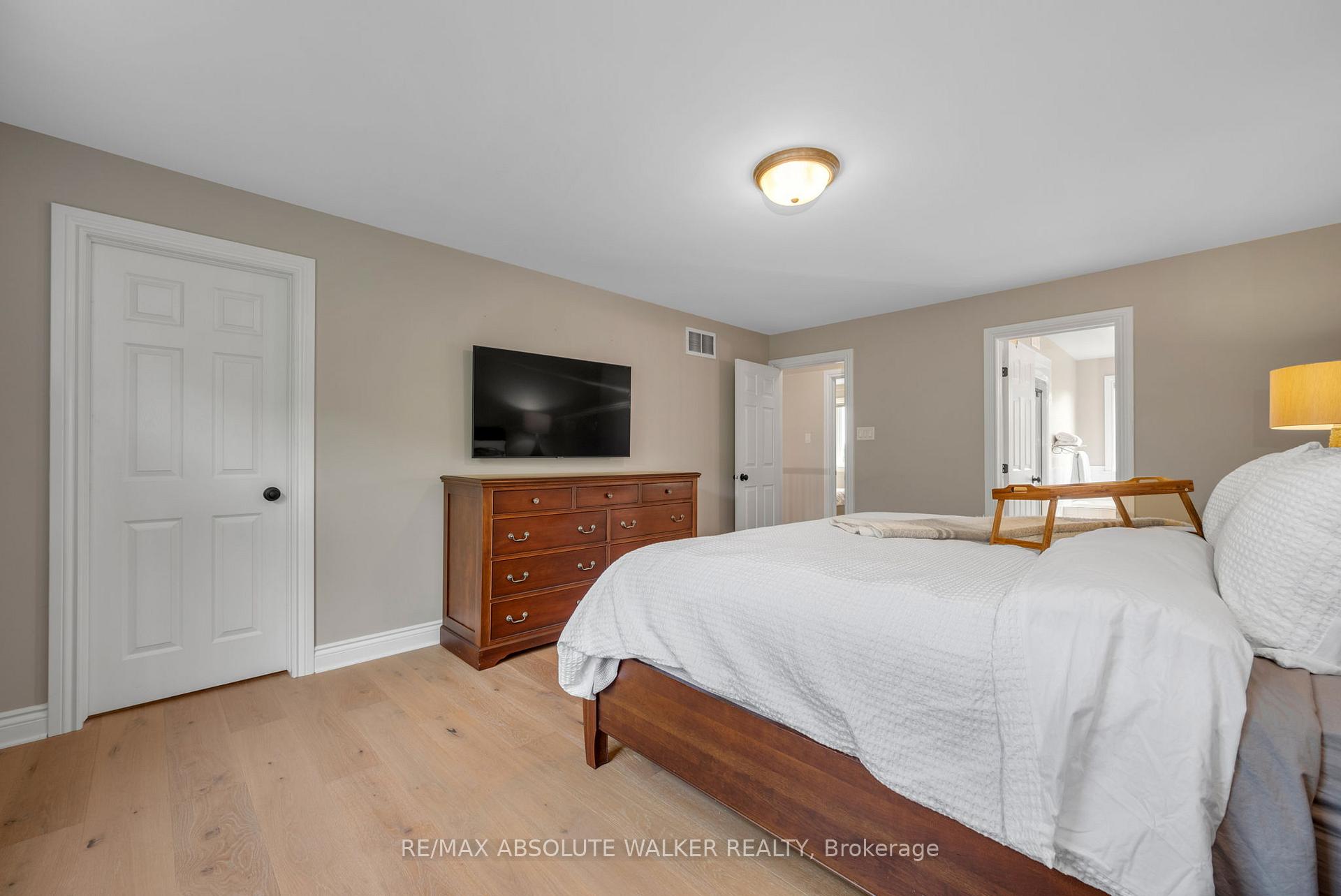 Photo 23 of 185 Glenncastle Drive, Ottawa, Carp — HOMEH