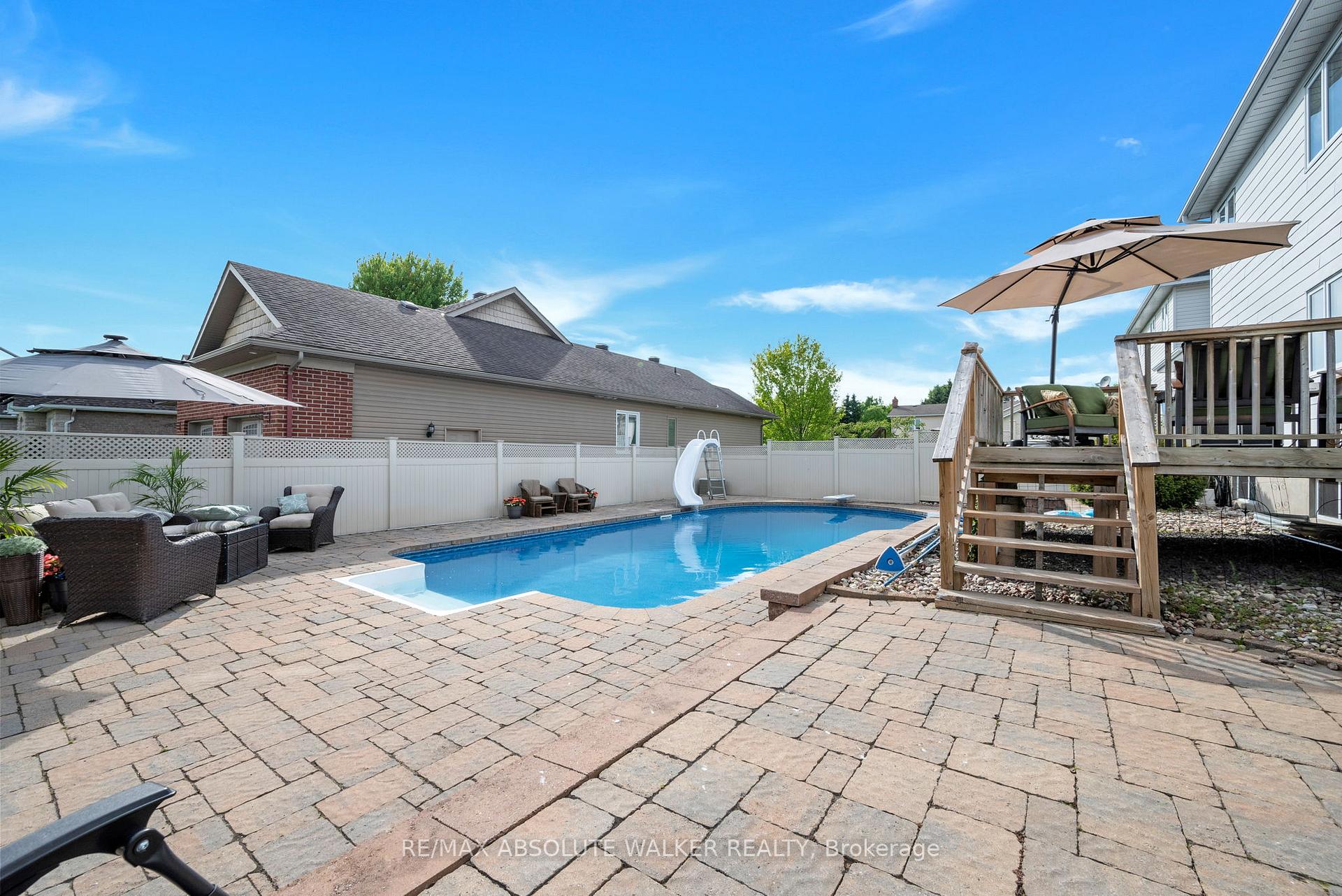Photo 42 of 185 Glenncastle Drive, Ottawa, Carp — HOMEH