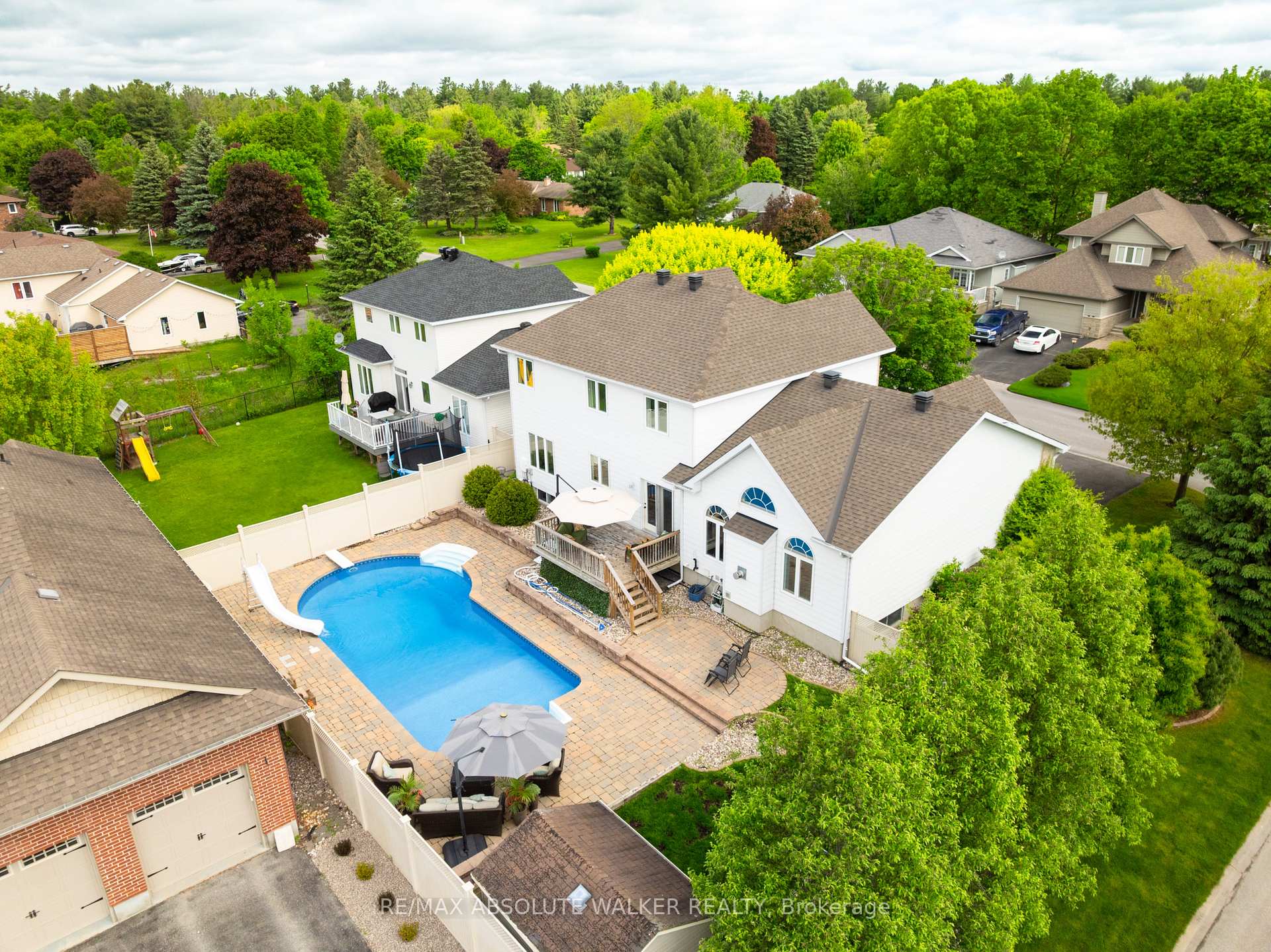 Photo 45 of 185 Glenncastle Drive, Ottawa, Carp — HOMEH