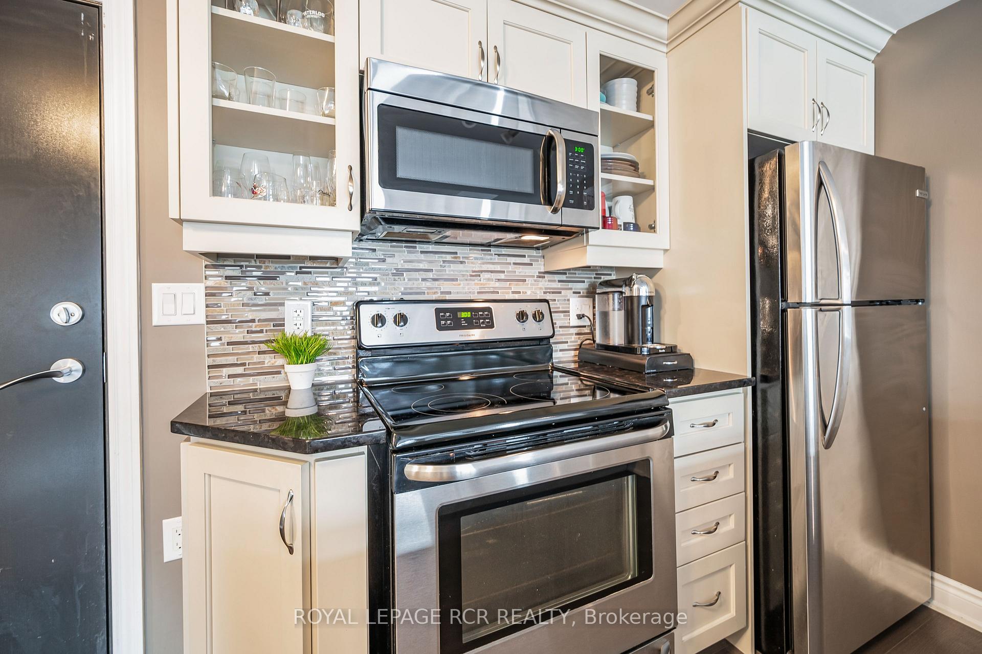 Photo 5 of Unit 411, 149 Church Street, King, Schomberg — HOMEH