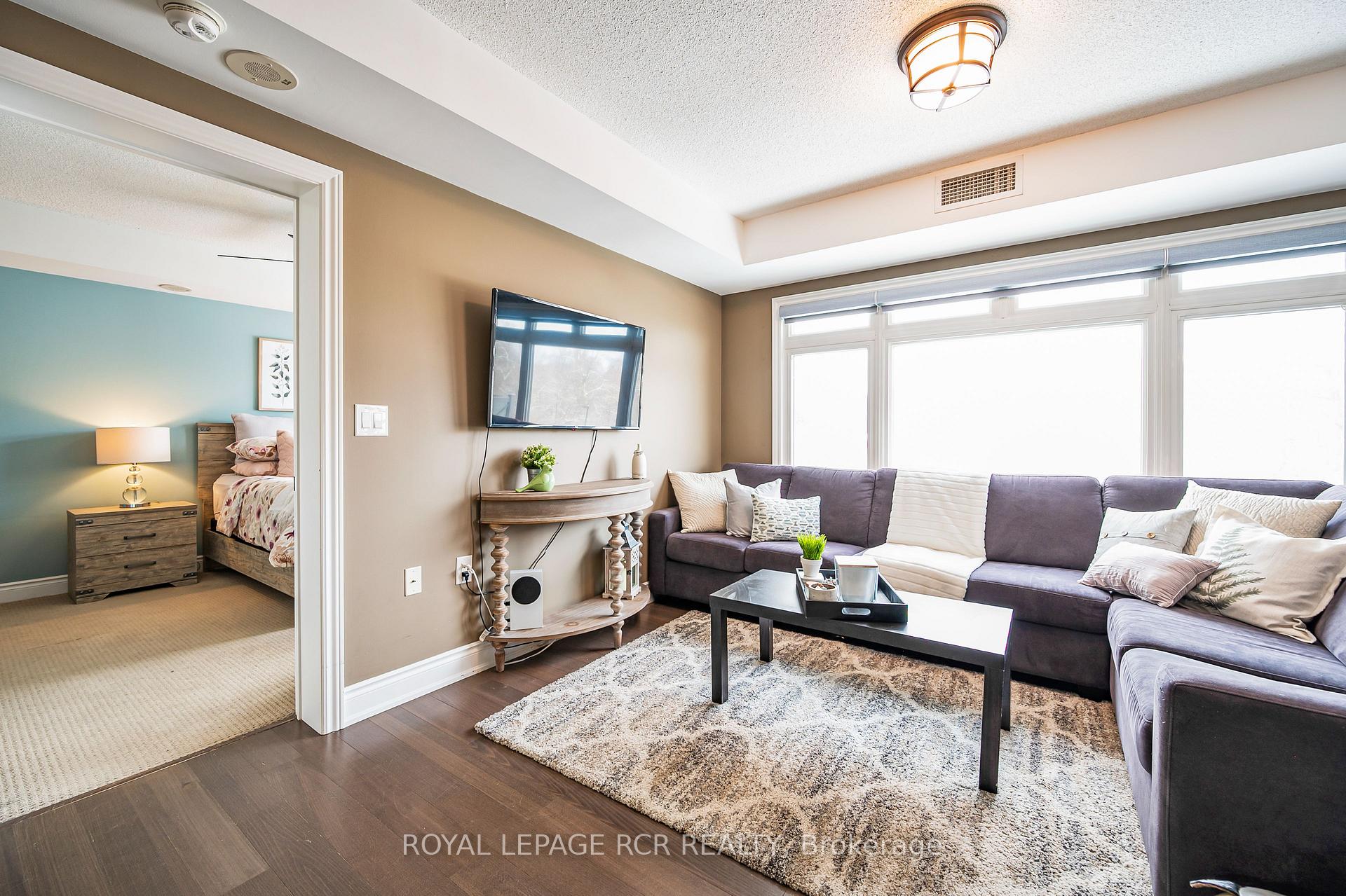 Photo 9 of Unit 411, 149 Church Street, King, Schomberg — HOMEH