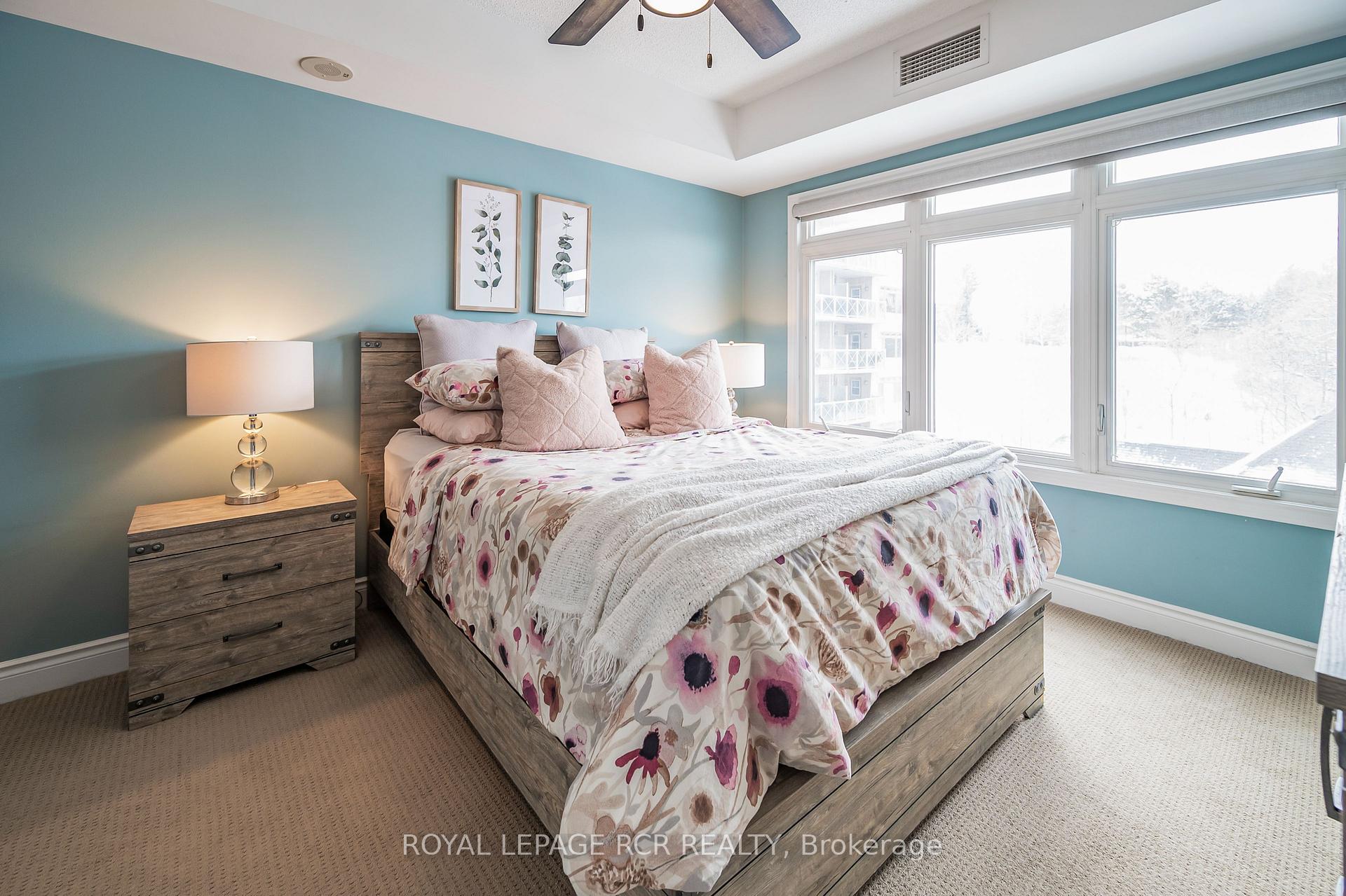 Photo 10 of Unit 411, 149 Church Street, King, Schomberg — HOMEH