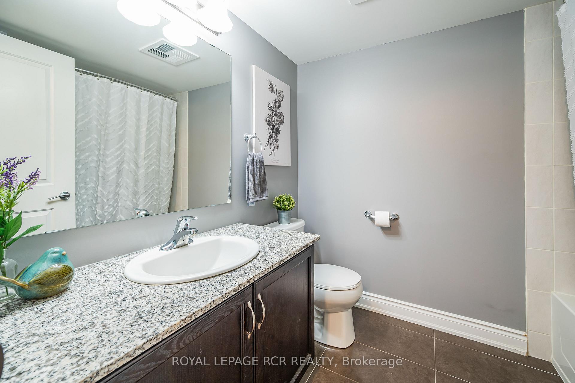 Photo 20 of Unit 411, 149 Church Street, King, Schomberg — HOMEH