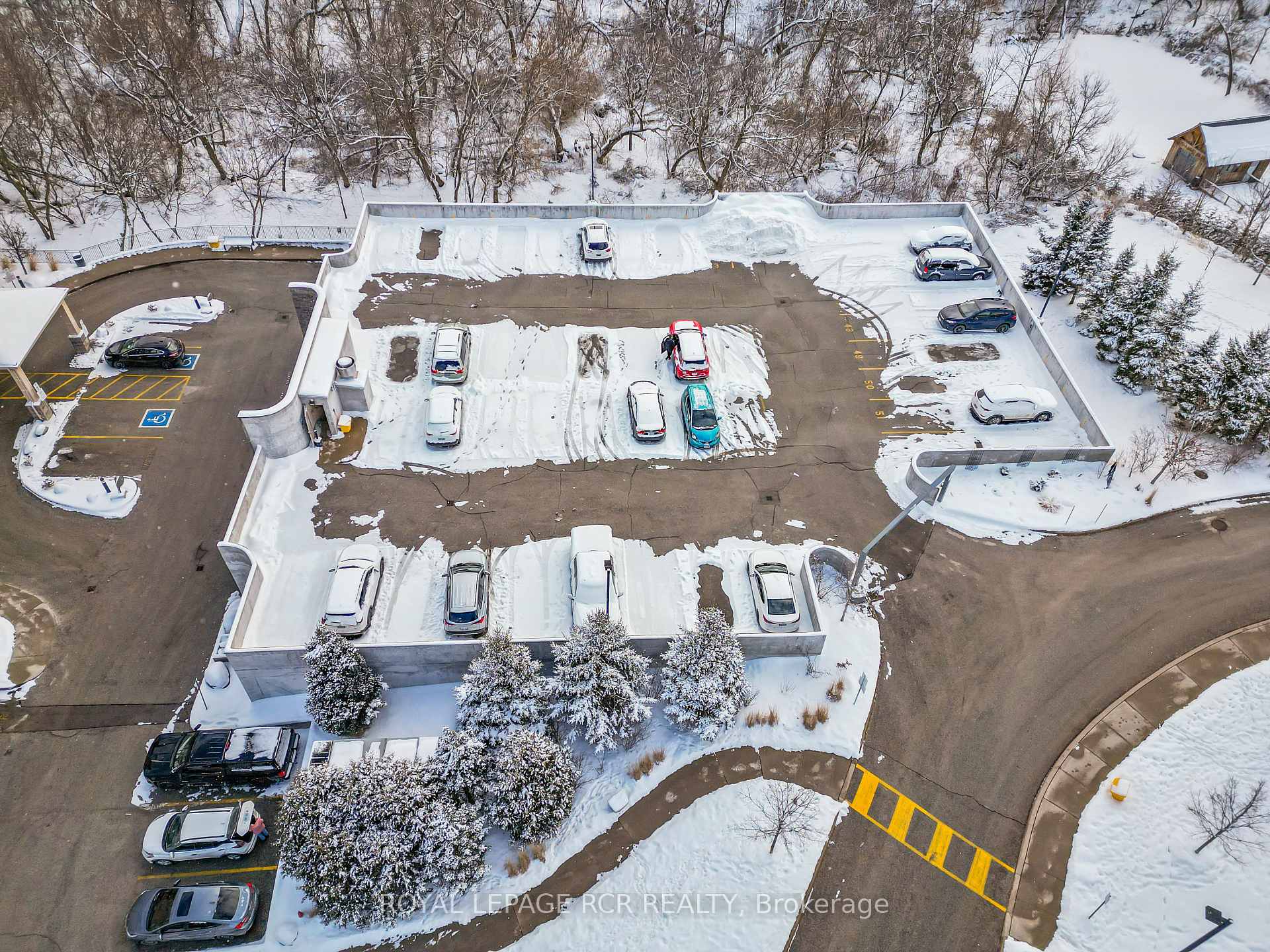Photo 32 of Unit 411, 149 Church Street, King, Schomberg — HOMEH