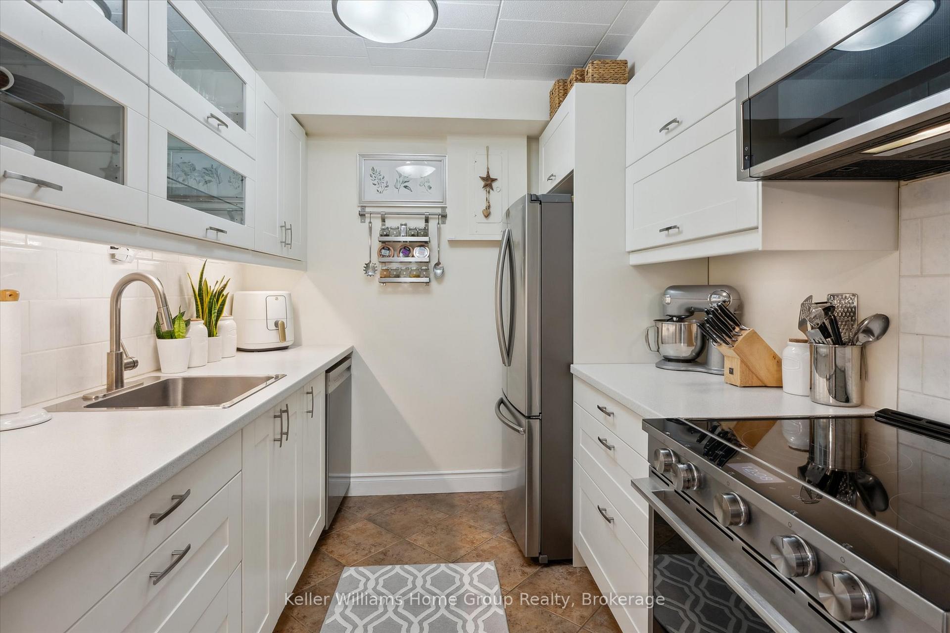 Photo 11 of Unit 22, 63 Conroy Crescent, Guelph, Dovercliffe Park/Old University — HOMEH