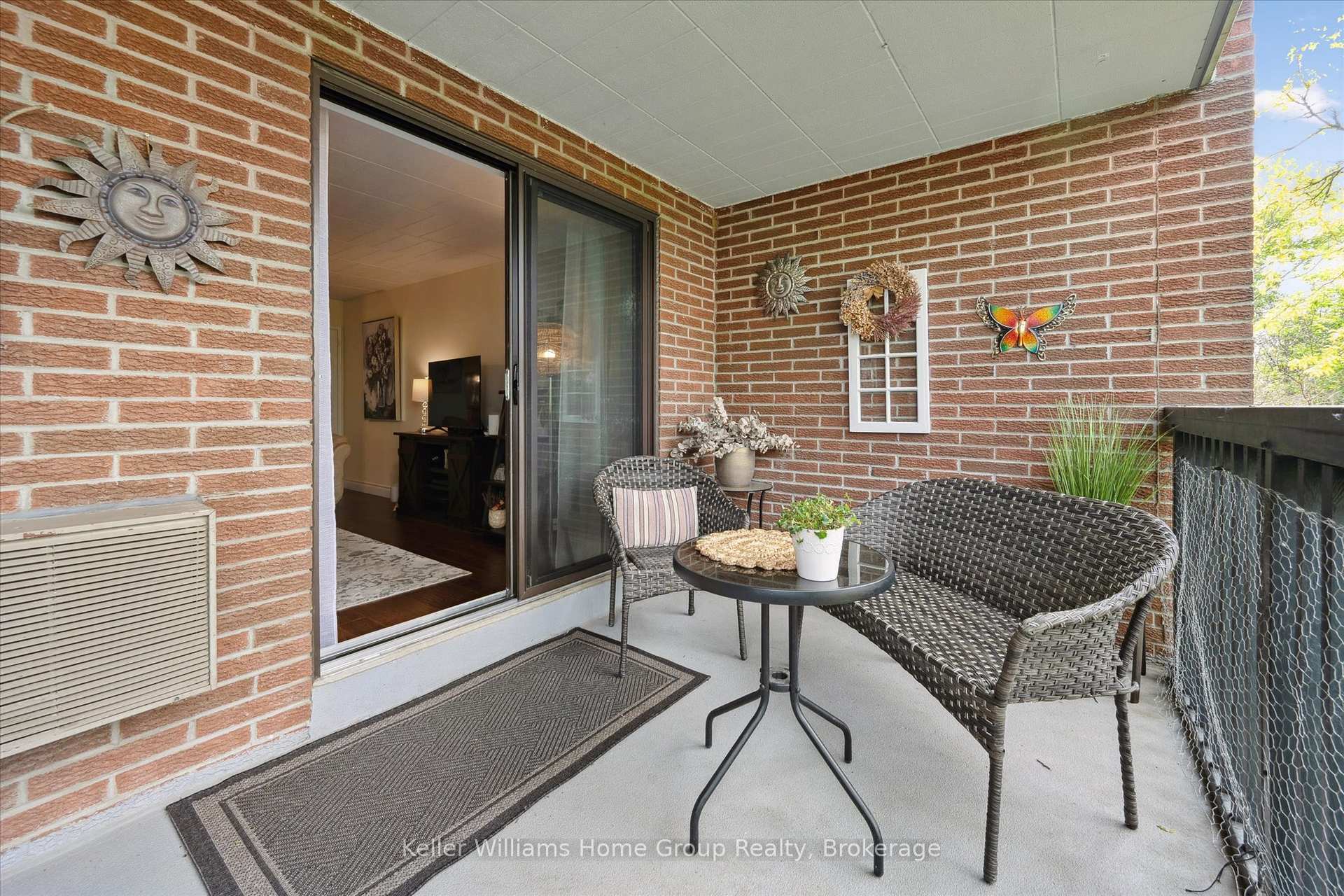 Photo 20 of Unit 22, 63 Conroy Crescent, Guelph, Dovercliffe Park/Old University — HOMEH
