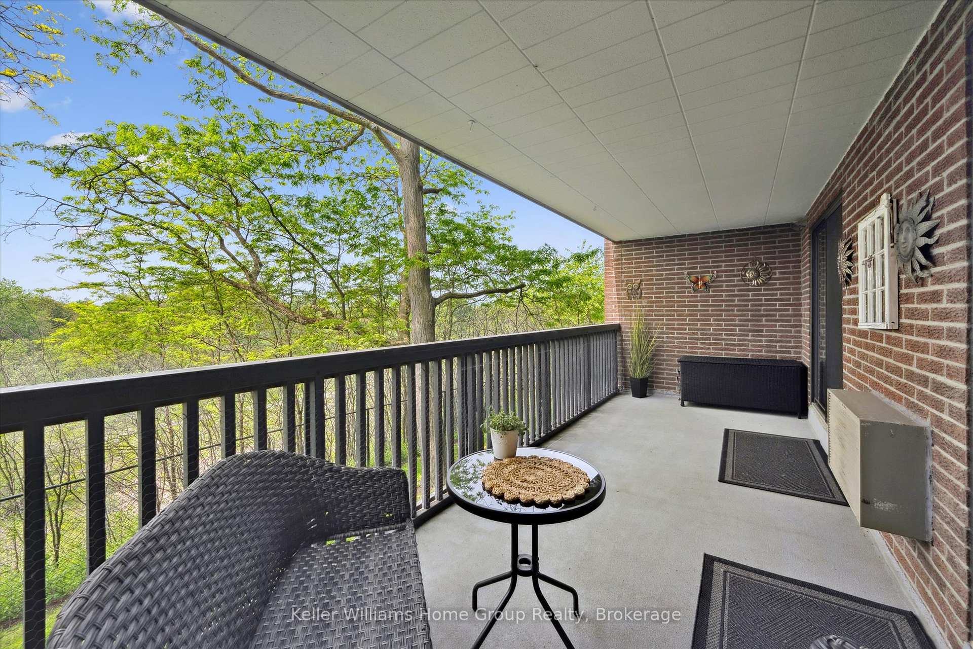 Photo 22 of Unit 22, 63 Conroy Crescent, Guelph, Dovercliffe Park/Old University — HOMEH