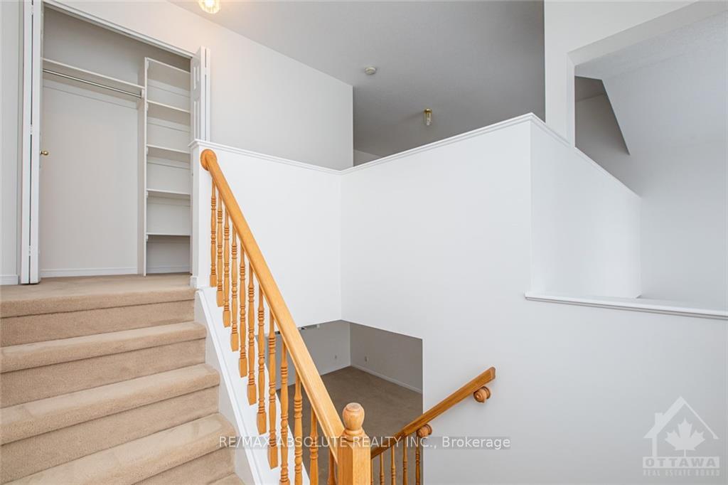 Photo 13 of 260 Gershwin, Ottawa, Westcliffe Estates — HOMEH