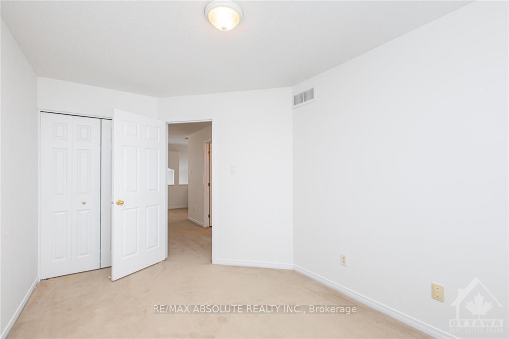 Photo 20 of 260 Gershwin, Ottawa, Westcliffe Estates — HOMEH