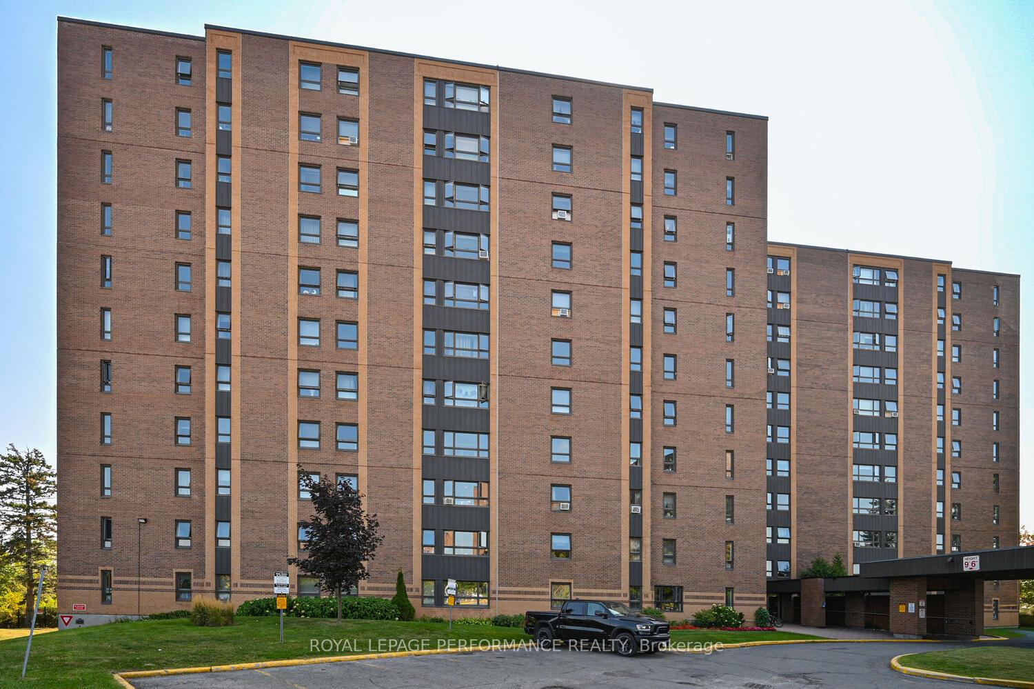 Photo 1 of Unit 607, 1356 Meadowlands Drive E, Ottawa, Borden Farm/Stewart Farm/Carleton Heights/Parkwood Hills — HOMEH