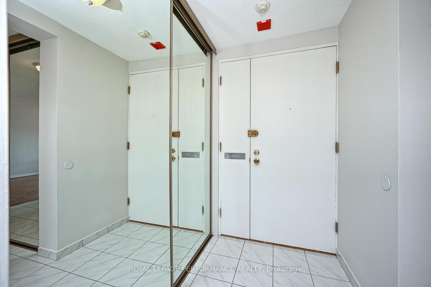 Photo 2 of Unit 607, 1356 Meadowlands Drive E, Ottawa, Borden Farm/Stewart Farm/Carleton Heights/Parkwood Hills — HOMEH