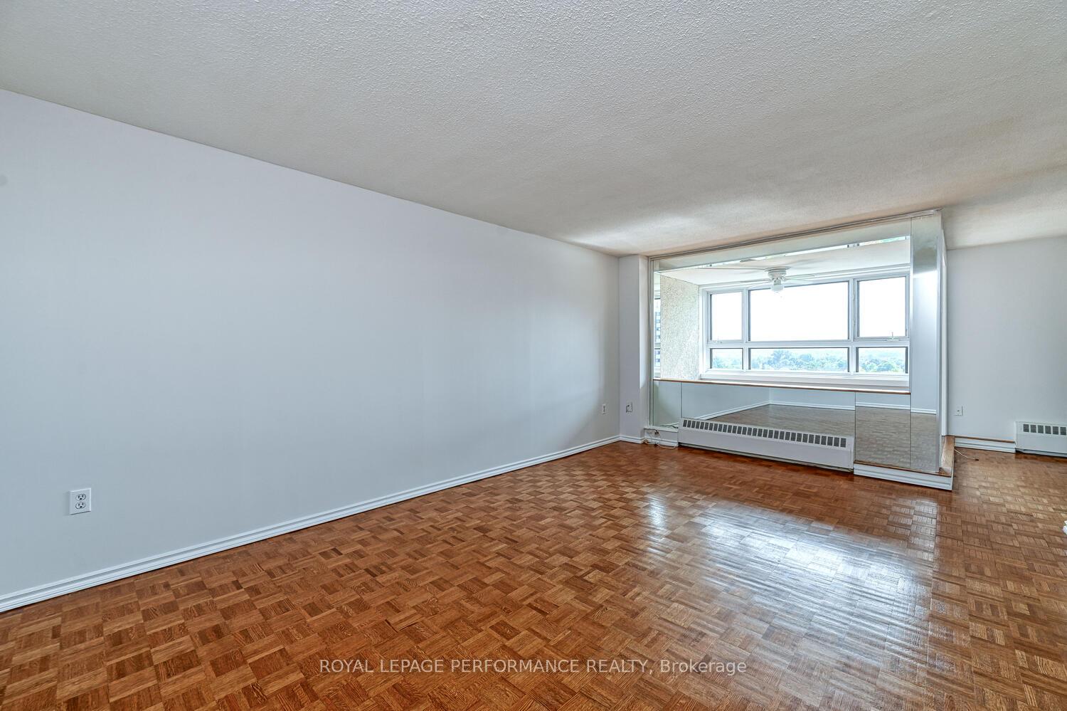 Photo 5 of Unit 607, 1356 Meadowlands Drive E, Ottawa, Borden Farm/Stewart Farm/Carleton Heights/Parkwood Hills — HOMEH