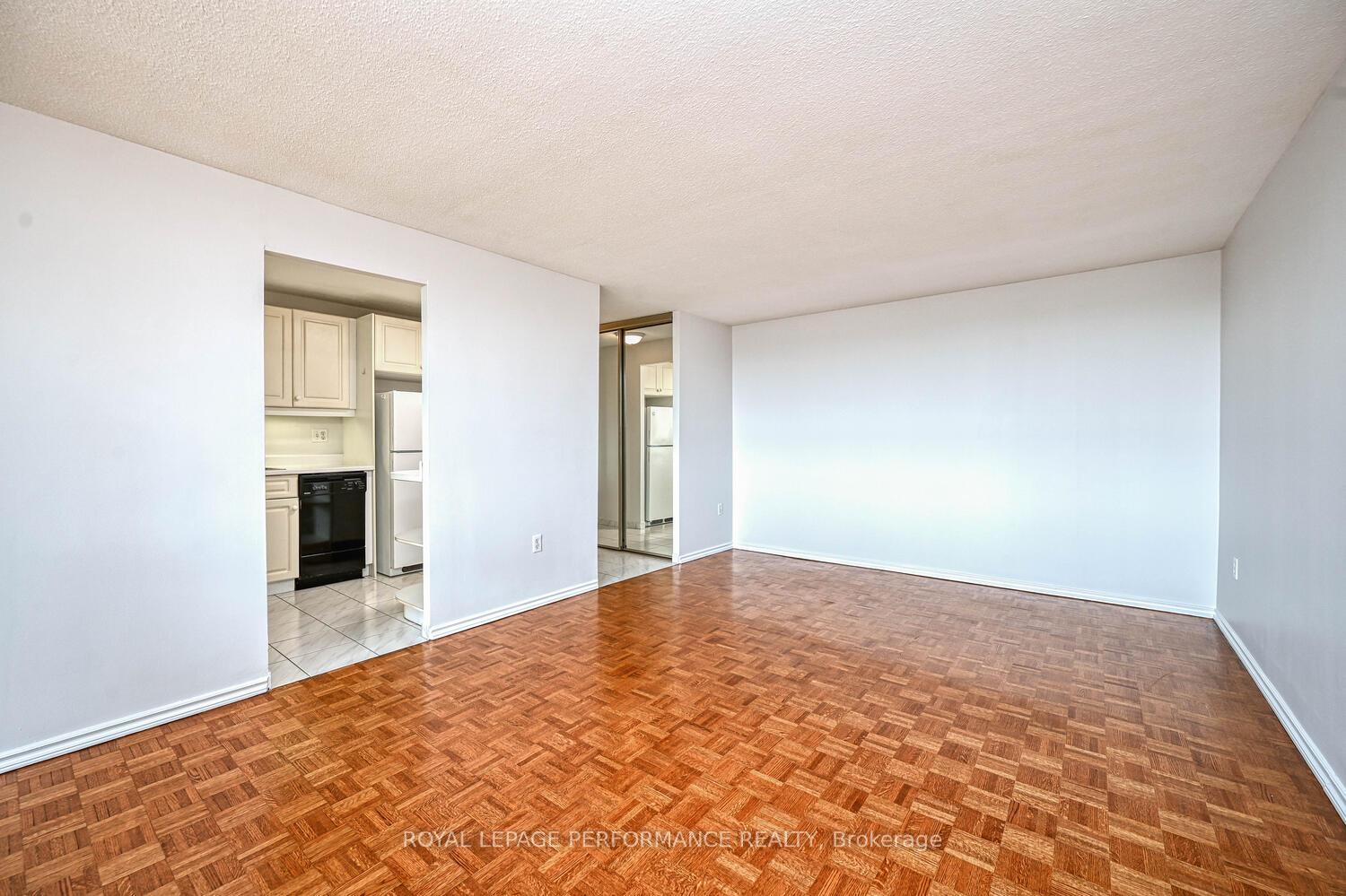Photo 8 of Unit 607, 1356 Meadowlands Drive E, Ottawa, Borden Farm/Stewart Farm/Carleton Heights/Parkwood Hills — HOMEH