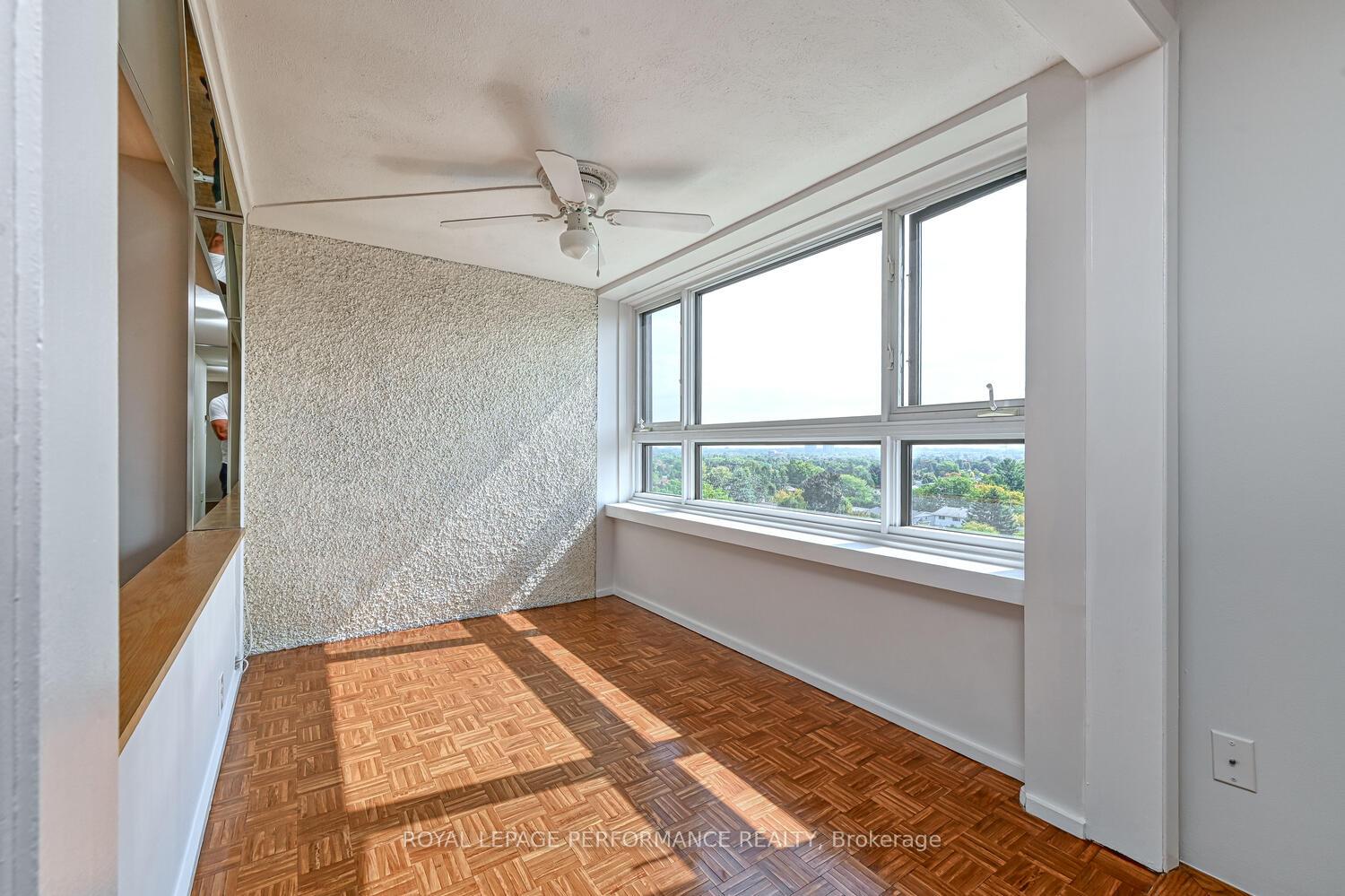 Photo 18 of Unit 607, 1356 Meadowlands Drive E, Ottawa, Borden Farm/Stewart Farm/Carleton Heights/Parkwood Hills — HOMEH