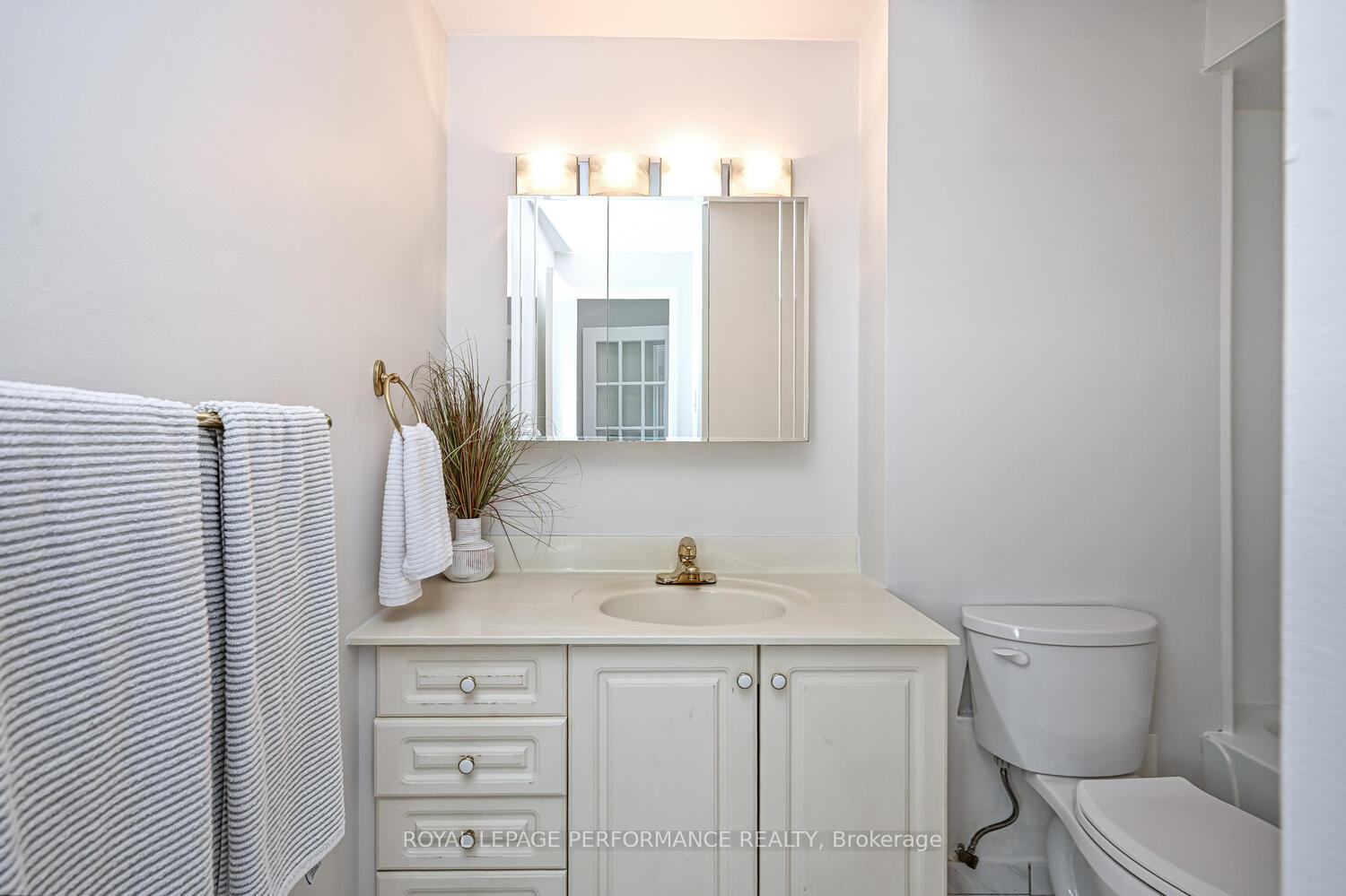 Photo 25 of Unit 607, 1356 Meadowlands Drive E, Ottawa, Borden Farm/Stewart Farm/Carleton Heights/Parkwood Hills — HOMEH