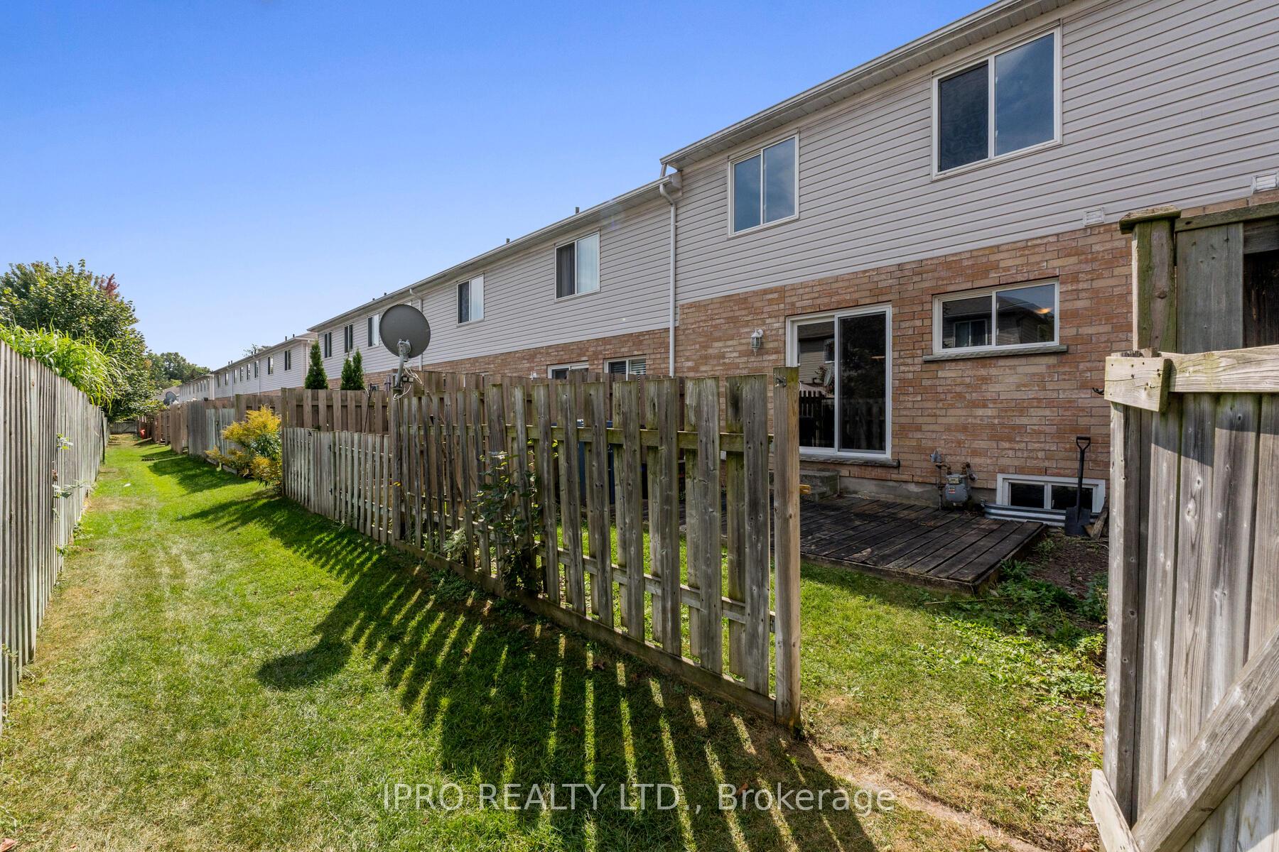 Front of Unit 89, 240 London Road W