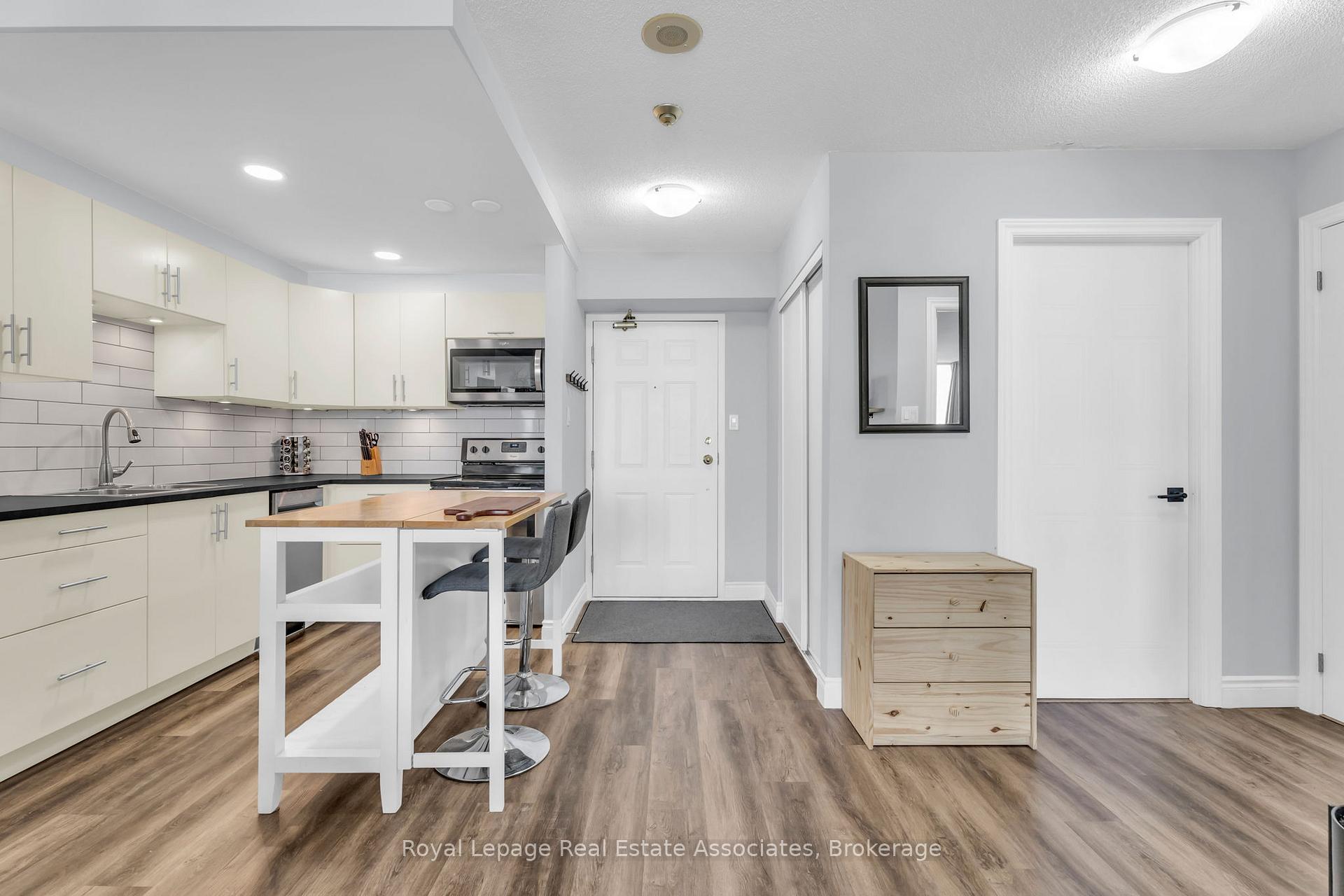 Photo 22 of Unit 905, 20 Mcfarlane Drive, Halton Hills, Georgetown — HOMEH