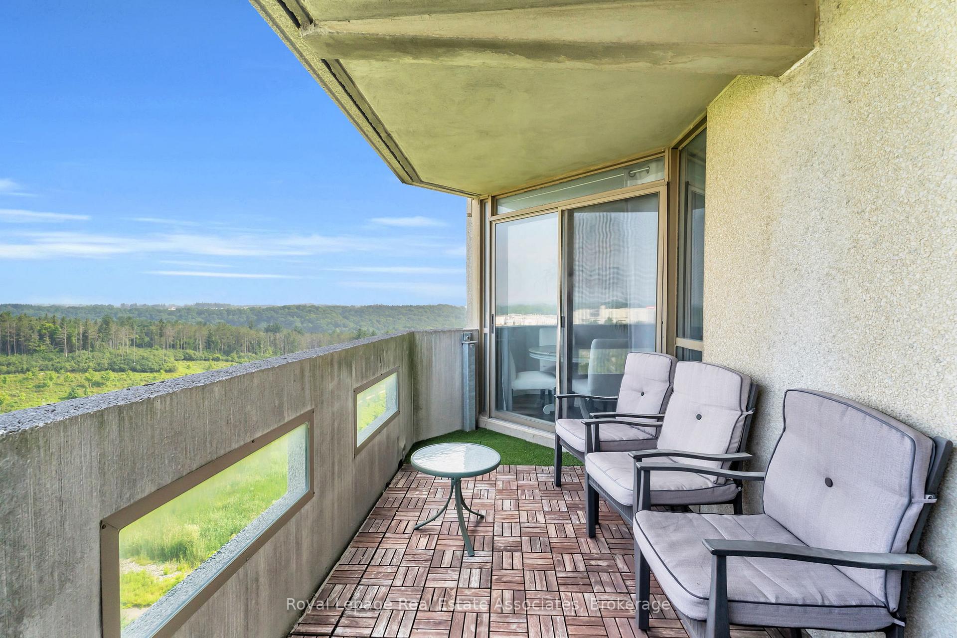 Photo 15 of Unit 905, 20 Mcfarlane Drive, Halton Hills, Georgetown — HOMEH