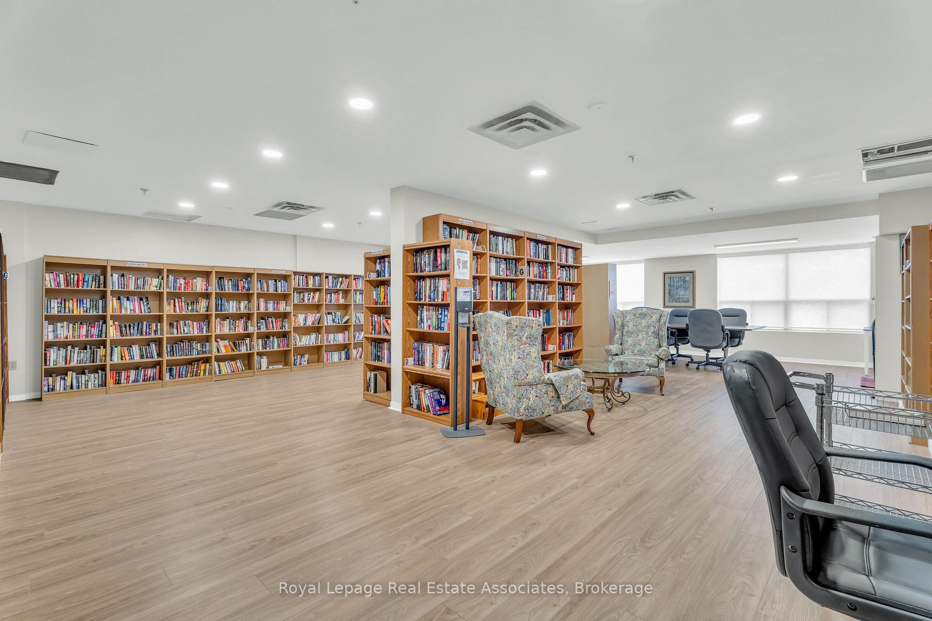 Photo 19 of Unit 905, 20 Mcfarlane Drive, Halton Hills, Georgetown — HOMEH