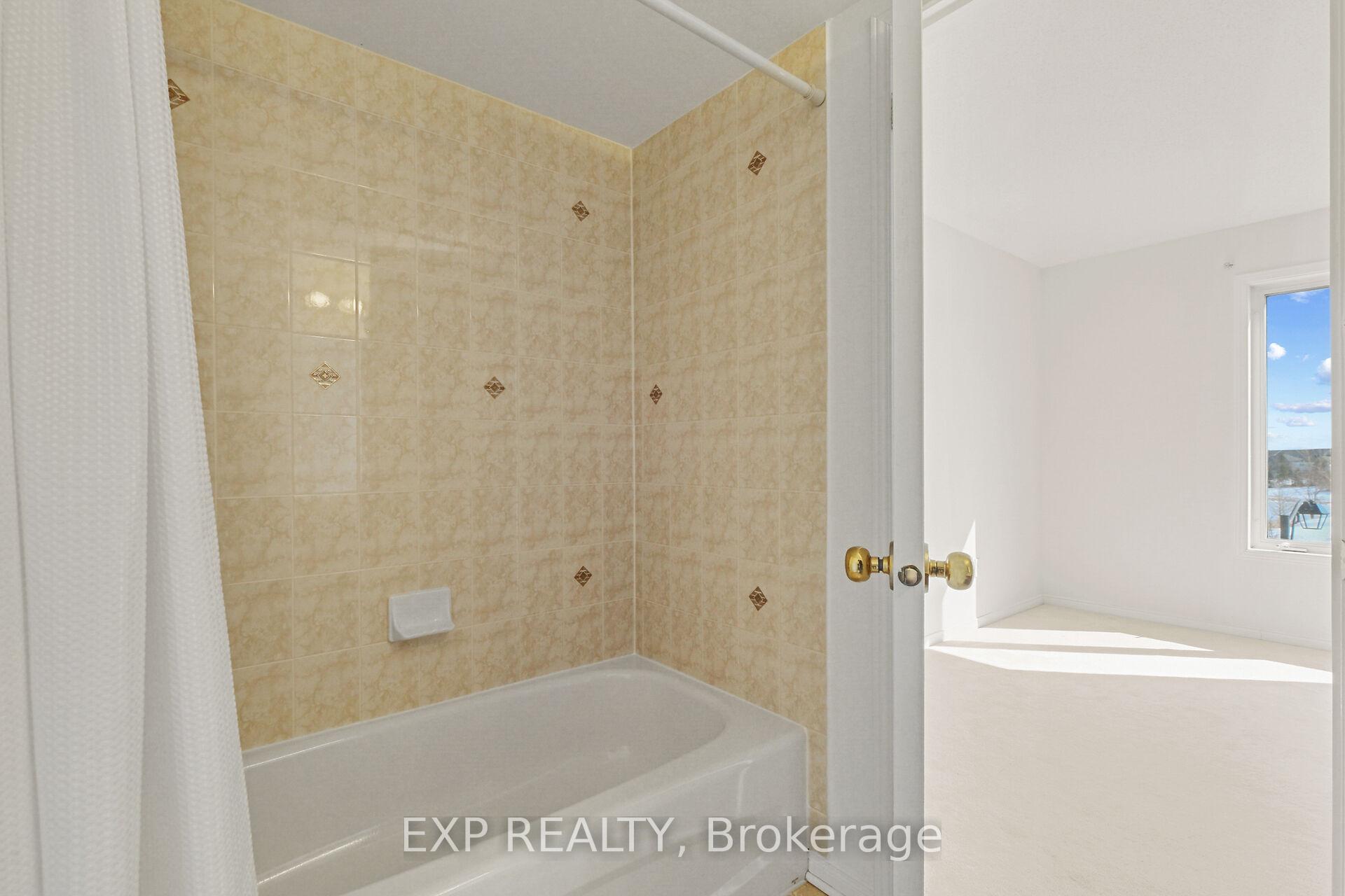 Photo 34 of 513 Aquaview Drive, Ottawa, Avalon East — HOMEH
