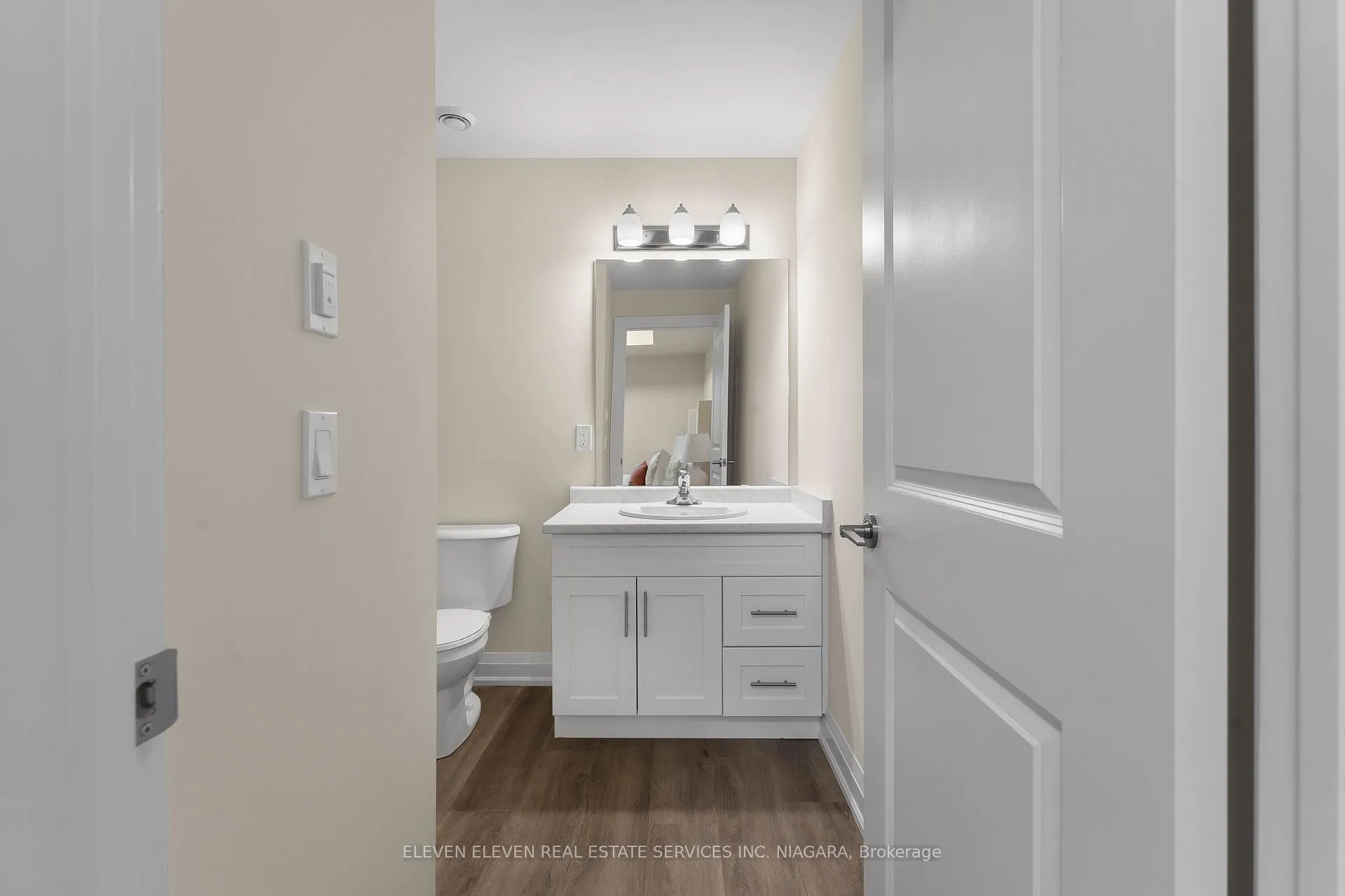 Photo 15 of Unit 402, 118 Summersides Boulevard, Pelham, Fonthill — HOMEH
