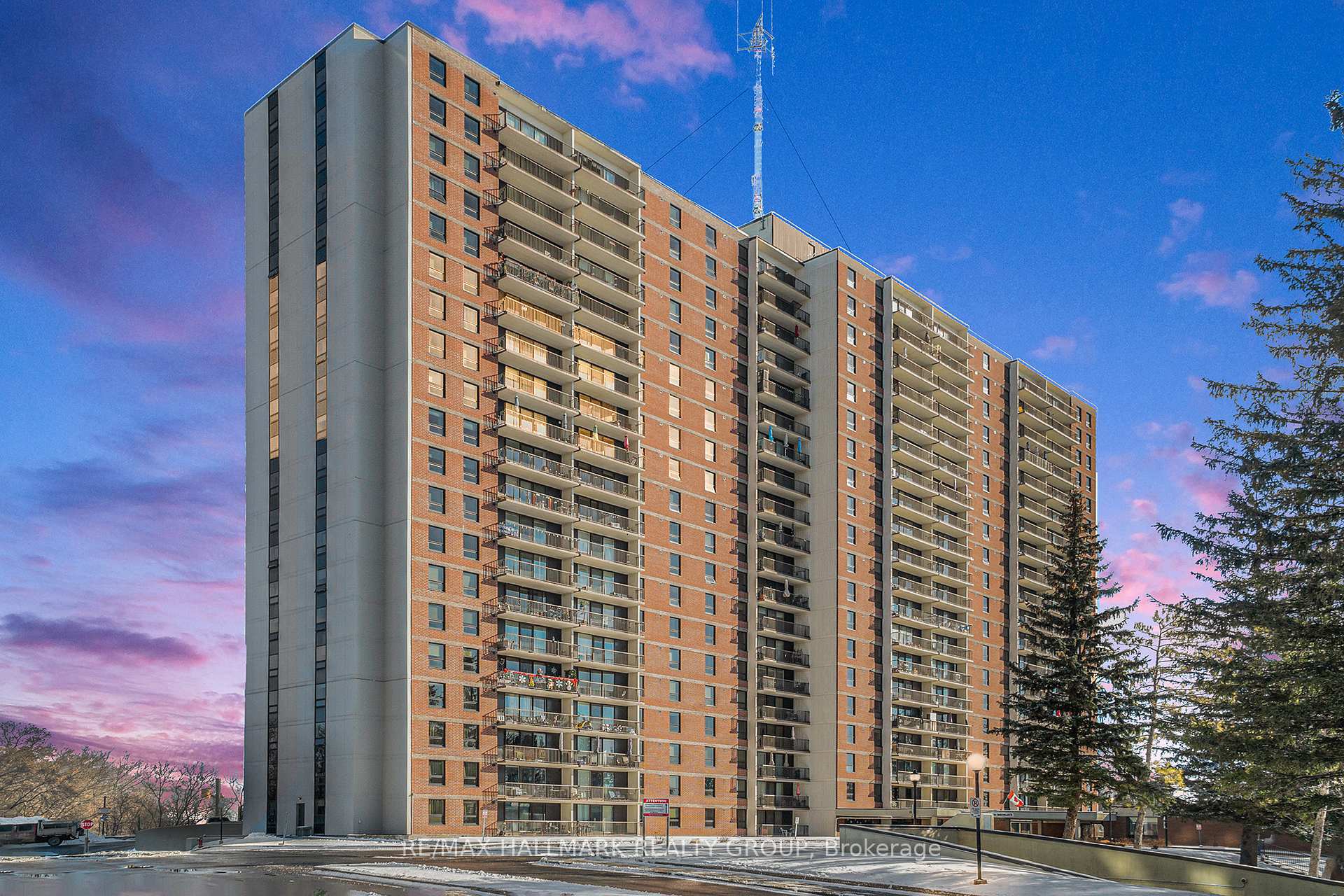 Photo 1 of Unit 1809, 665 Bathgate Drive, Ottawa, Carson Meadows — HOMEH