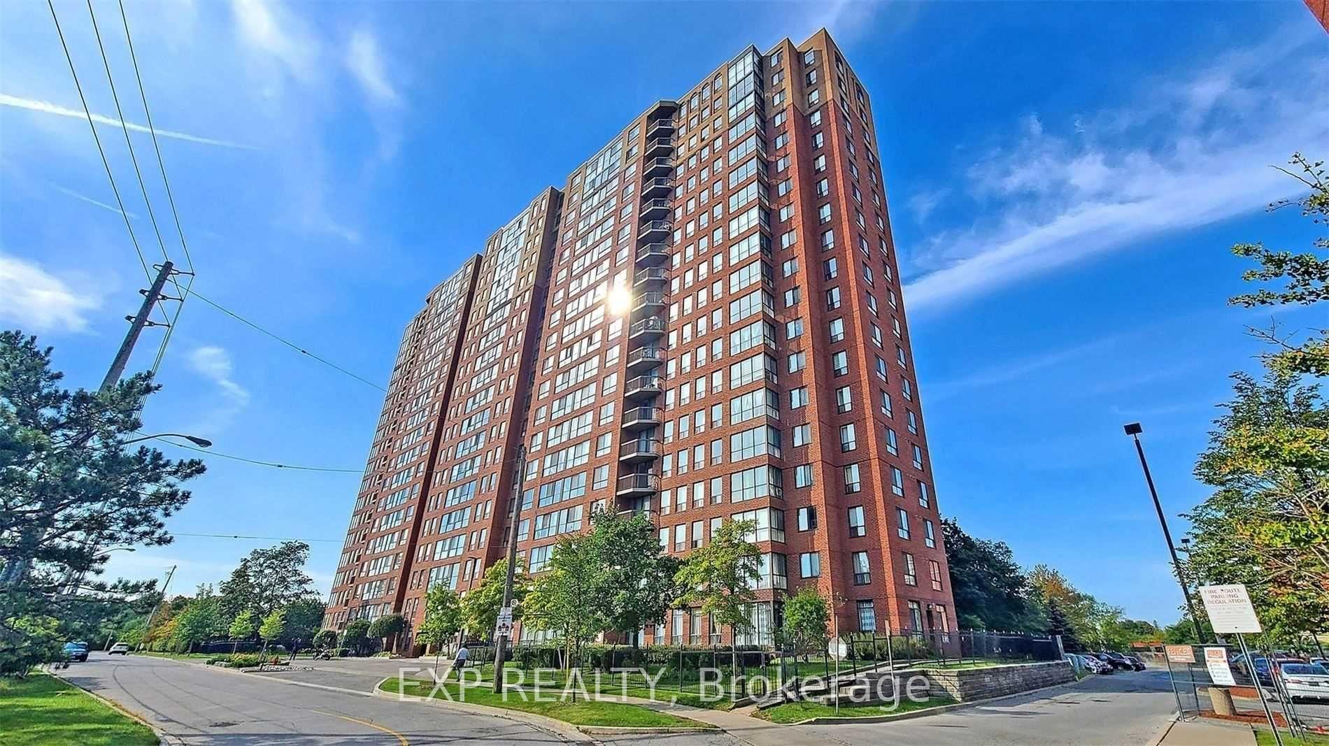 Front of Unit 1213, 330 Mccowan Road