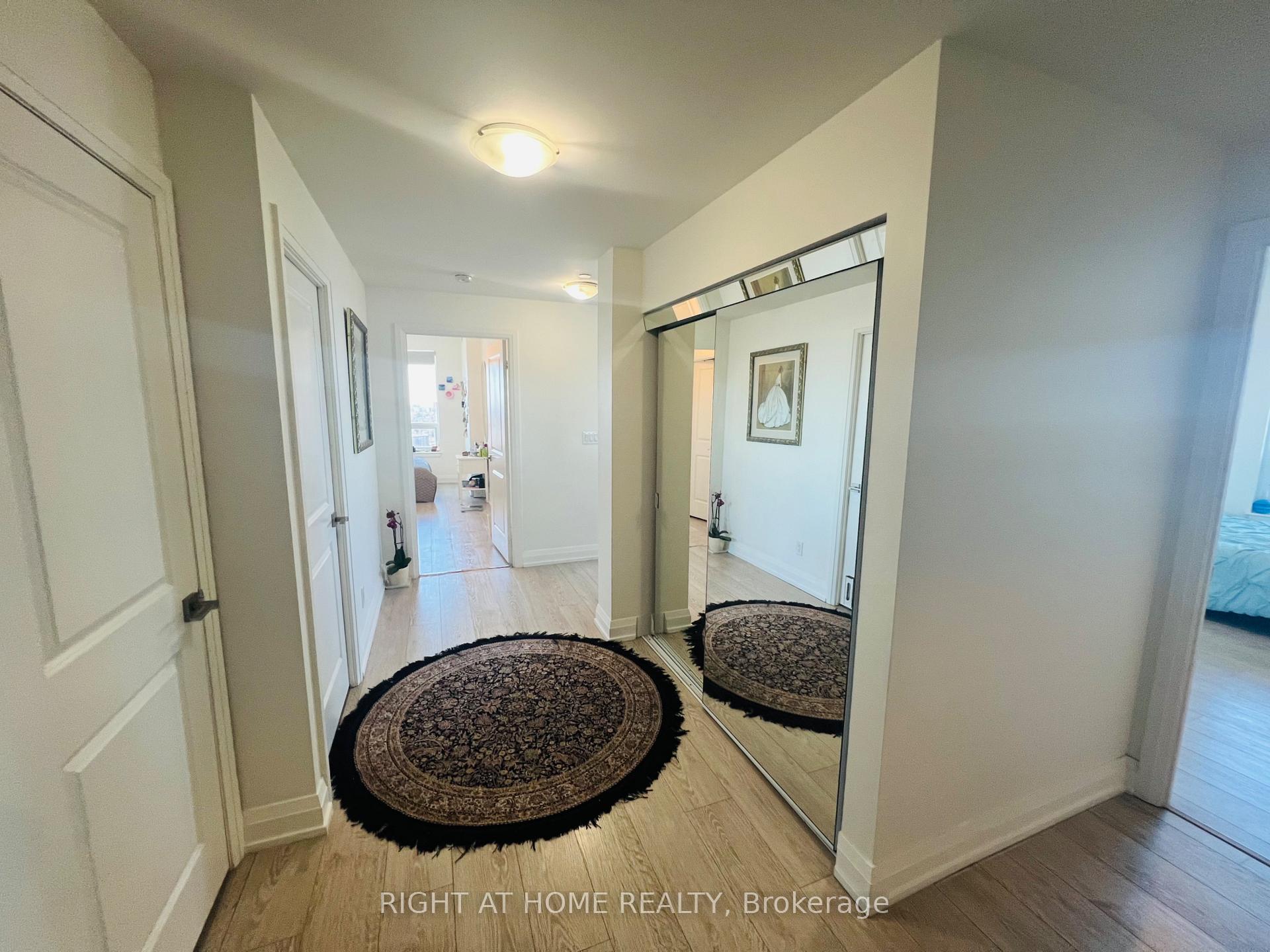 Photo 11 of Unit Ph209, 7161 Yonge Street, Markham, Thornhill — HOMEH
