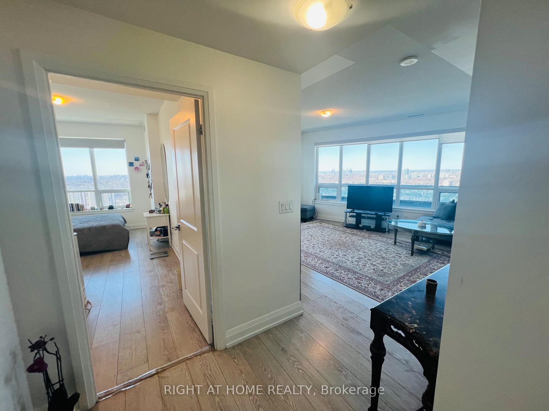 Photo 23 of Unit Ph209, 7161 Yonge Street, Markham, Thornhill — HOMEH