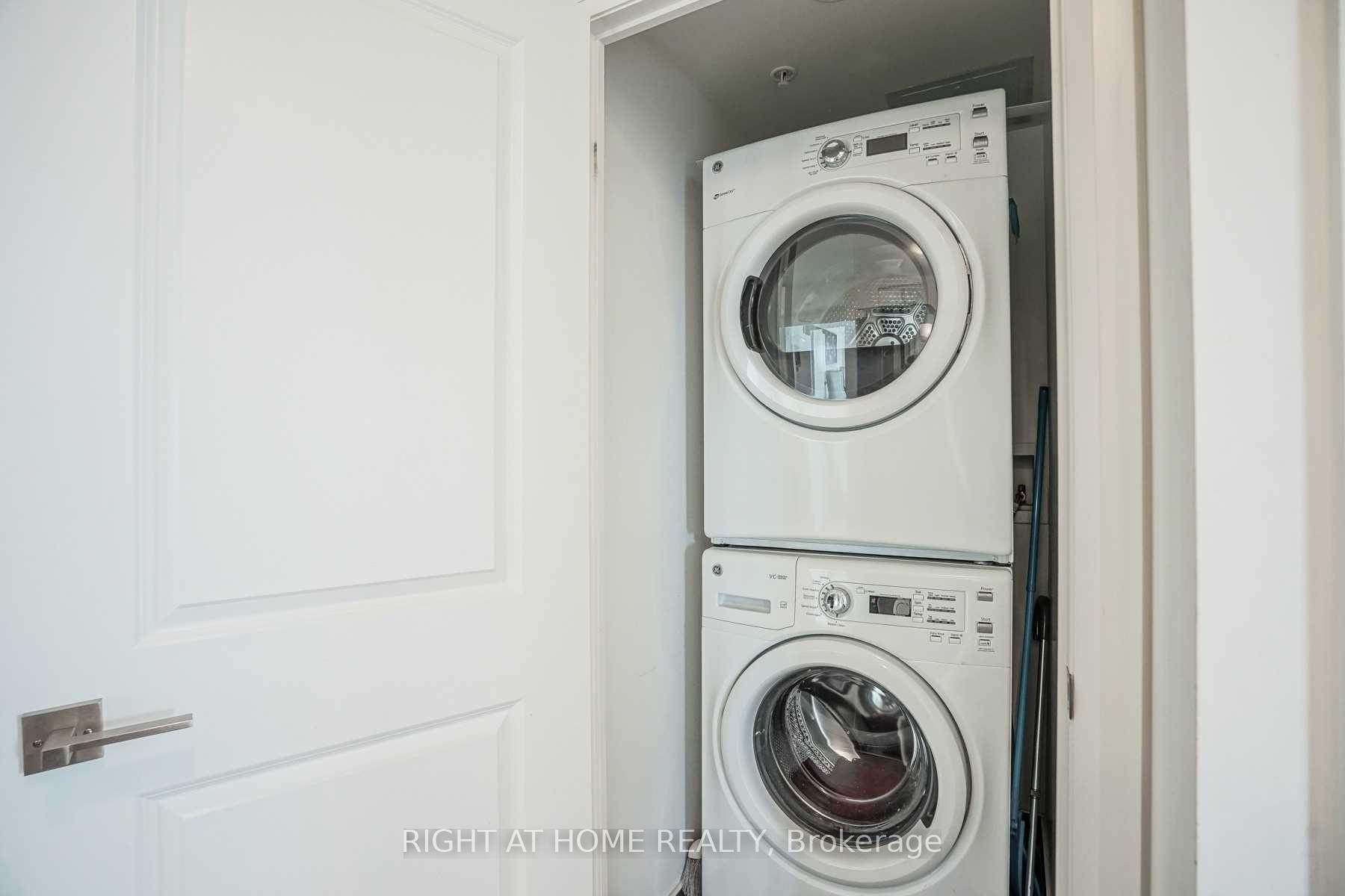 Photo 32 of Unit Ph209, 7161 Yonge Street, Markham, Thornhill — HOMEH
