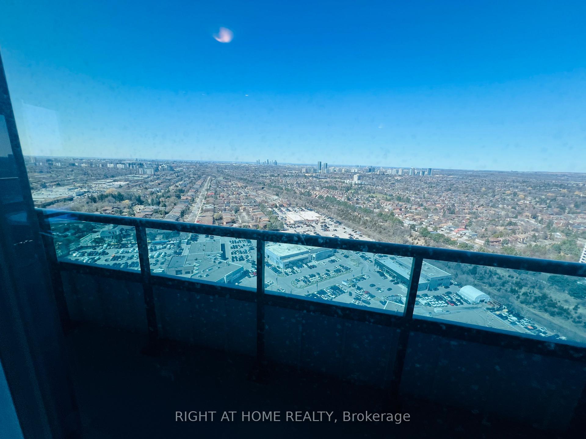 Photo 42 of Unit Ph209, 7161 Yonge Street, Markham, Thornhill — HOMEH