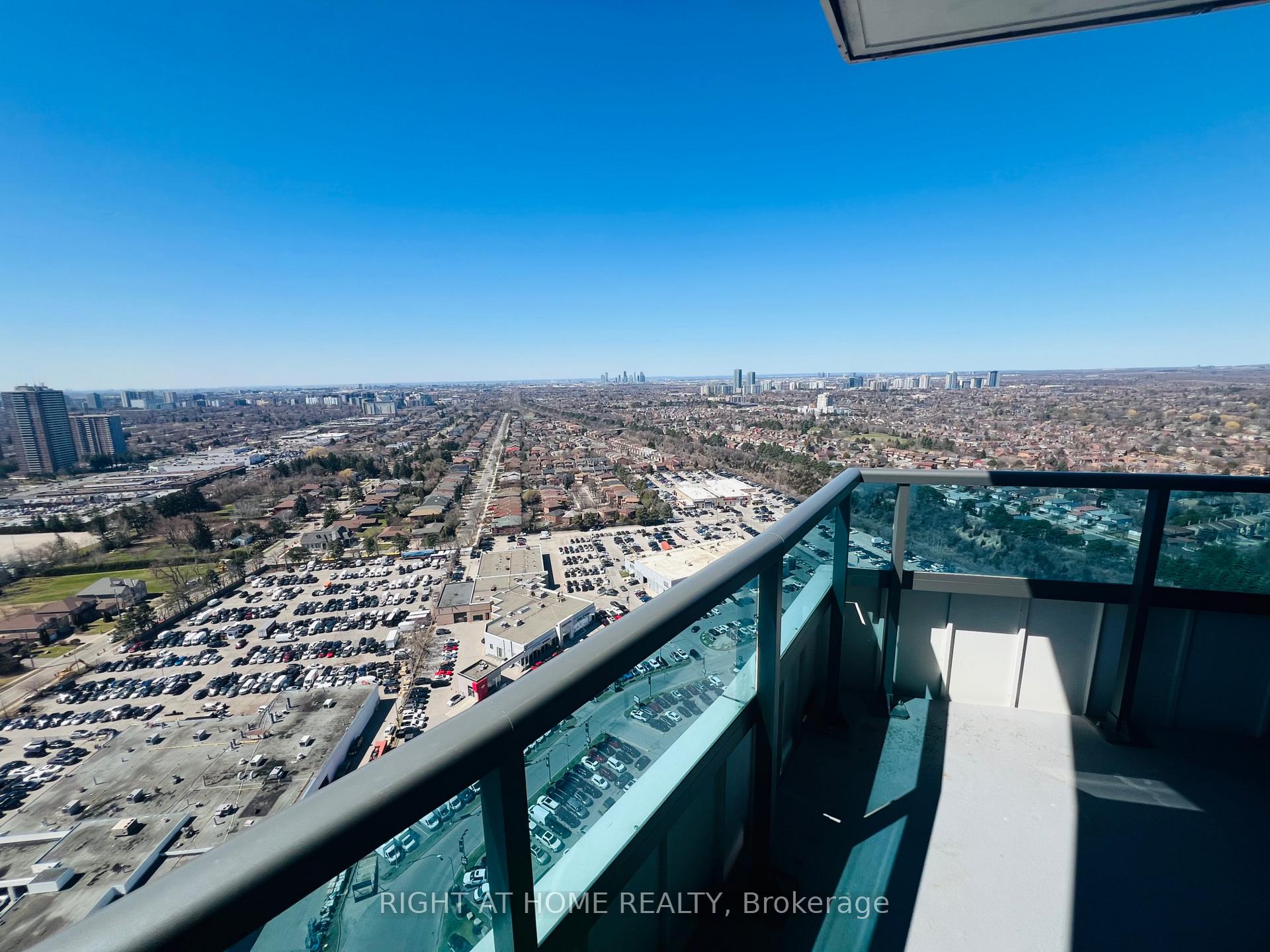 Photo 43 of Unit Ph209, 7161 Yonge Street, Markham, Thornhill — HOMEH