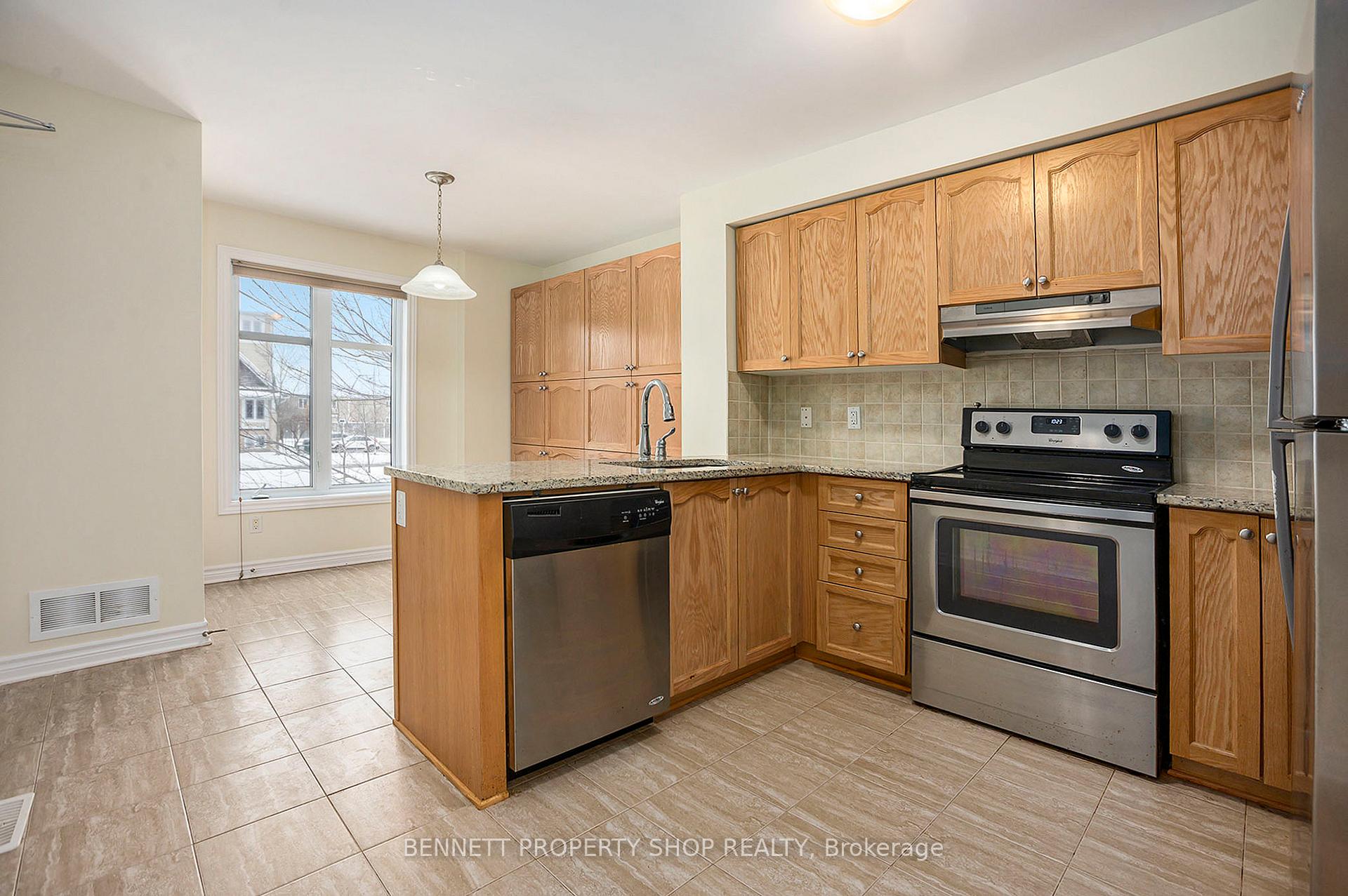 Photo 28 of Unit B, 625 Chapman Mills Drive, Ottawa, Barrhaven - Strandherd — HOMEH