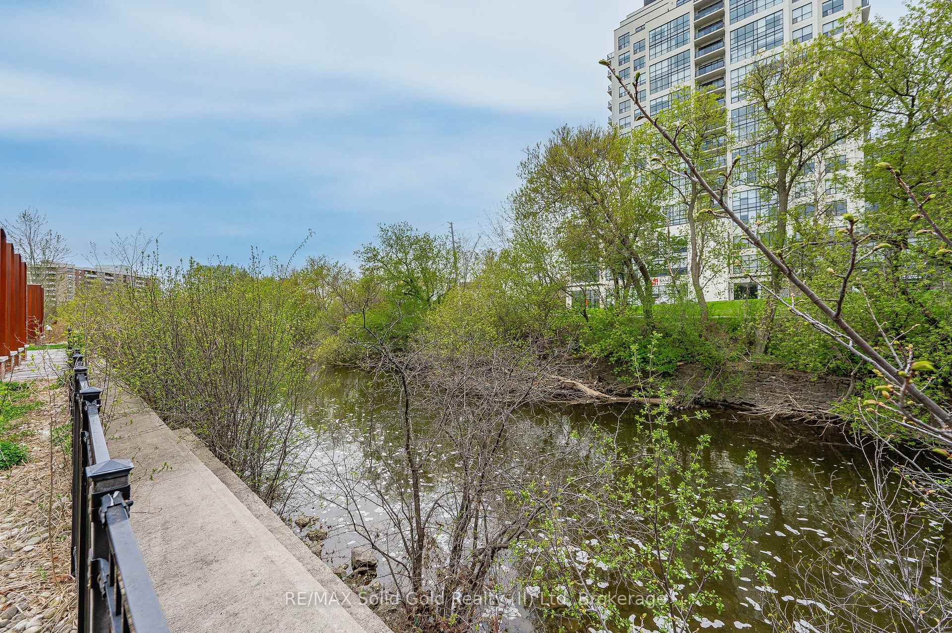 Photo 16 of Unit 807, 53 Arthur Street, Guelph, St. Patrick's Ward — HOMEH