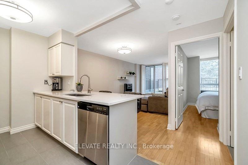 Photo 3 of Unit 209, 260 Merton Street, Toronto, Mount Pleasant West — HOMEH