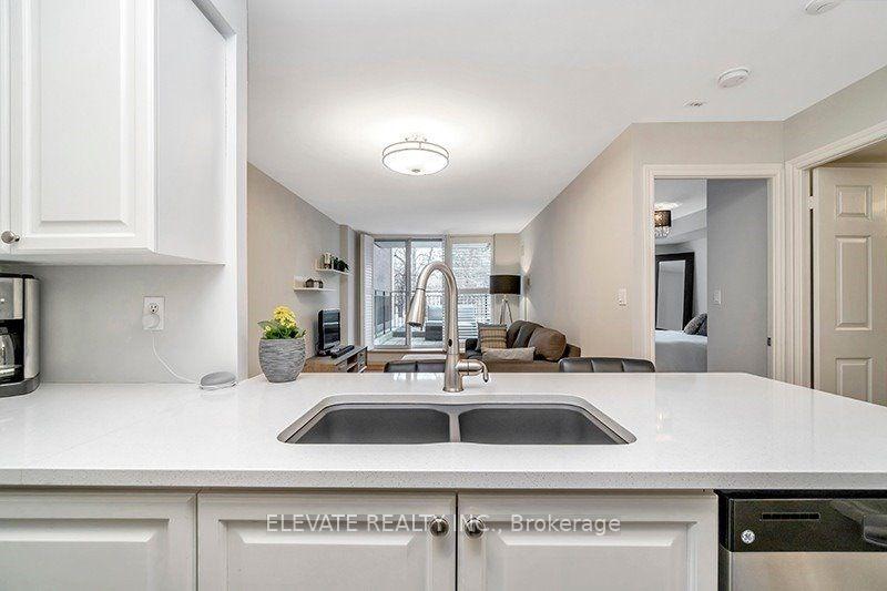 Photo 6 of Unit 209, 260 Merton Street, Toronto, Mount Pleasant West — HOMEH