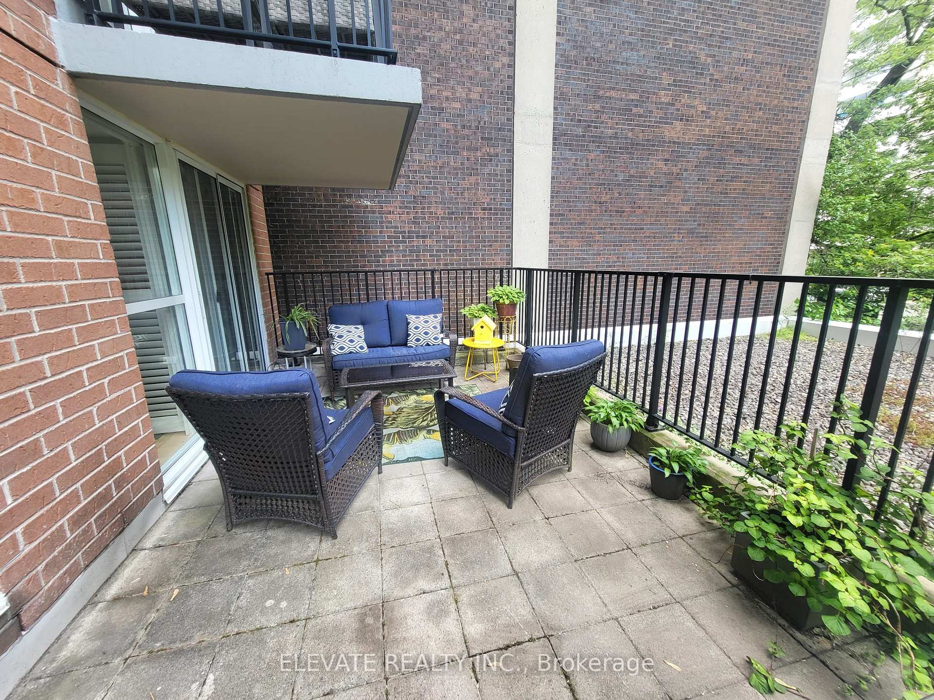 Photo 15 of Unit 209, 260 Merton Street, Toronto, Mount Pleasant West — HOMEH