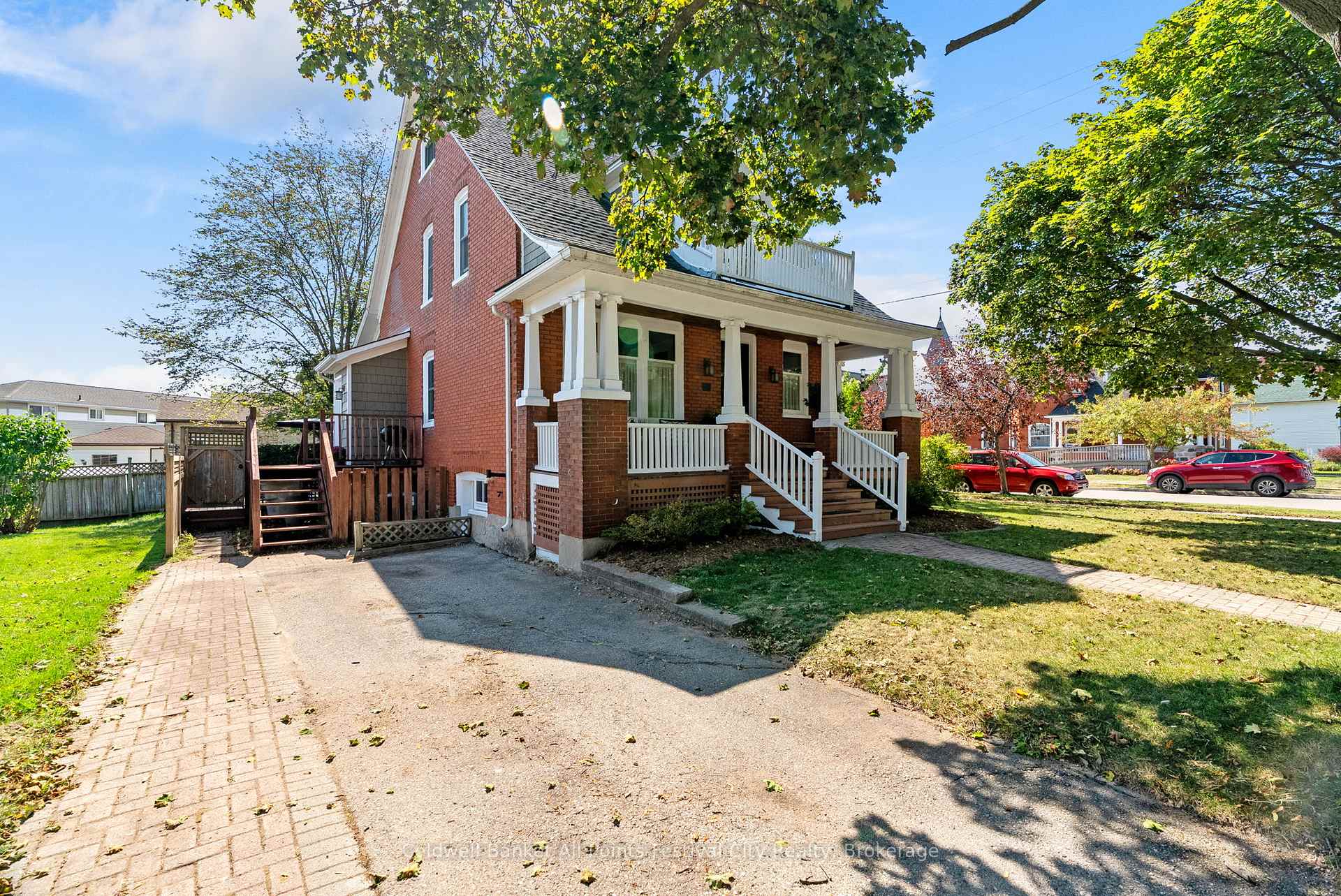 Photo 2 of 34 Nelson Street E, Goderich, Goderich (Town) — HOMEH