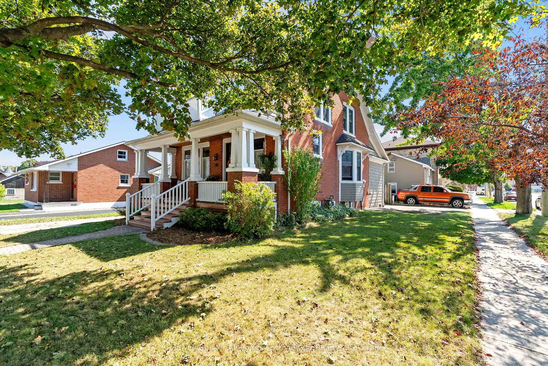 Photo 3 of 34 Nelson Street E, Goderich, Goderich (Town) — HOMEH