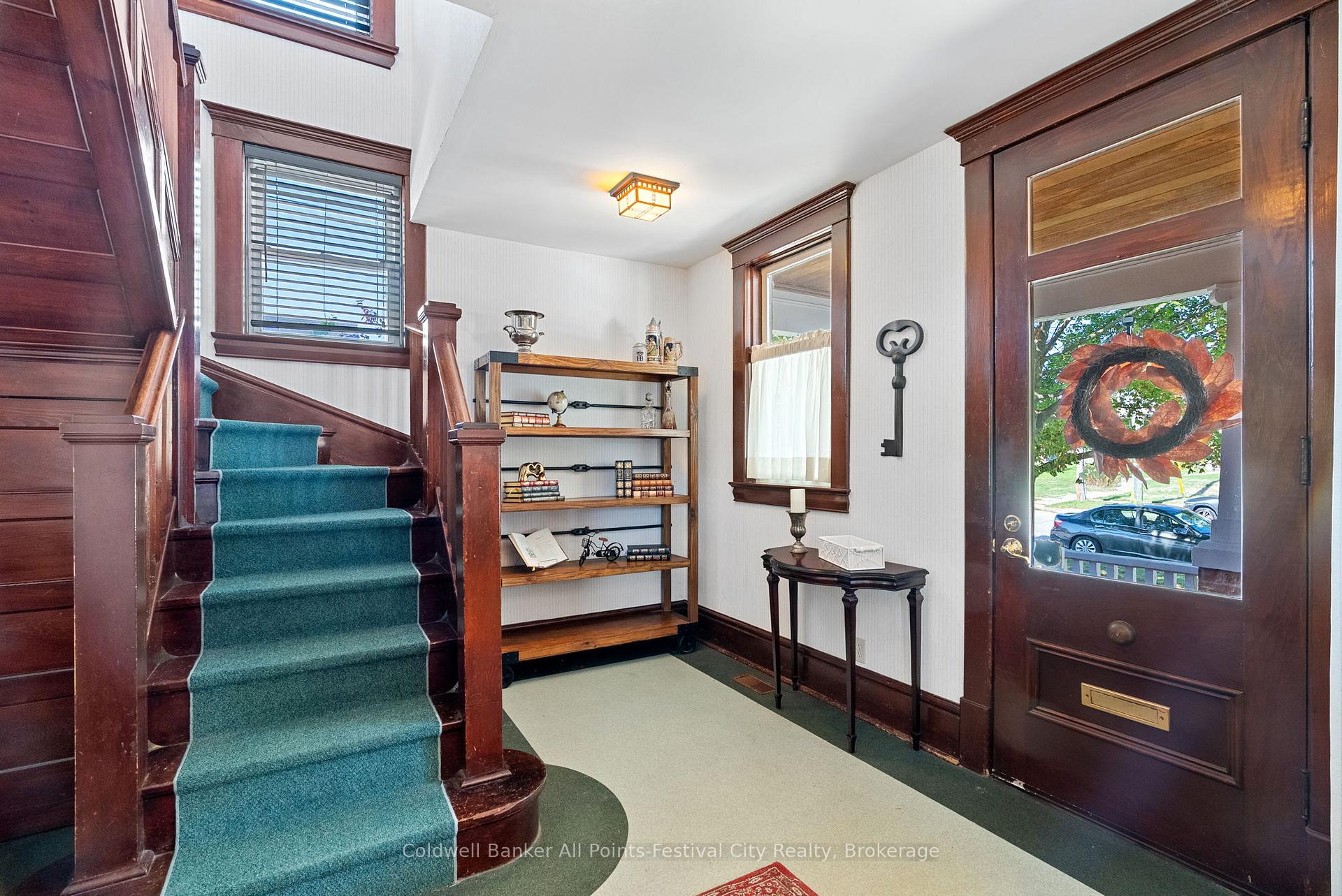 Photo 8 of 34 Nelson Street E, Goderich, Goderich (Town) — HOMEH