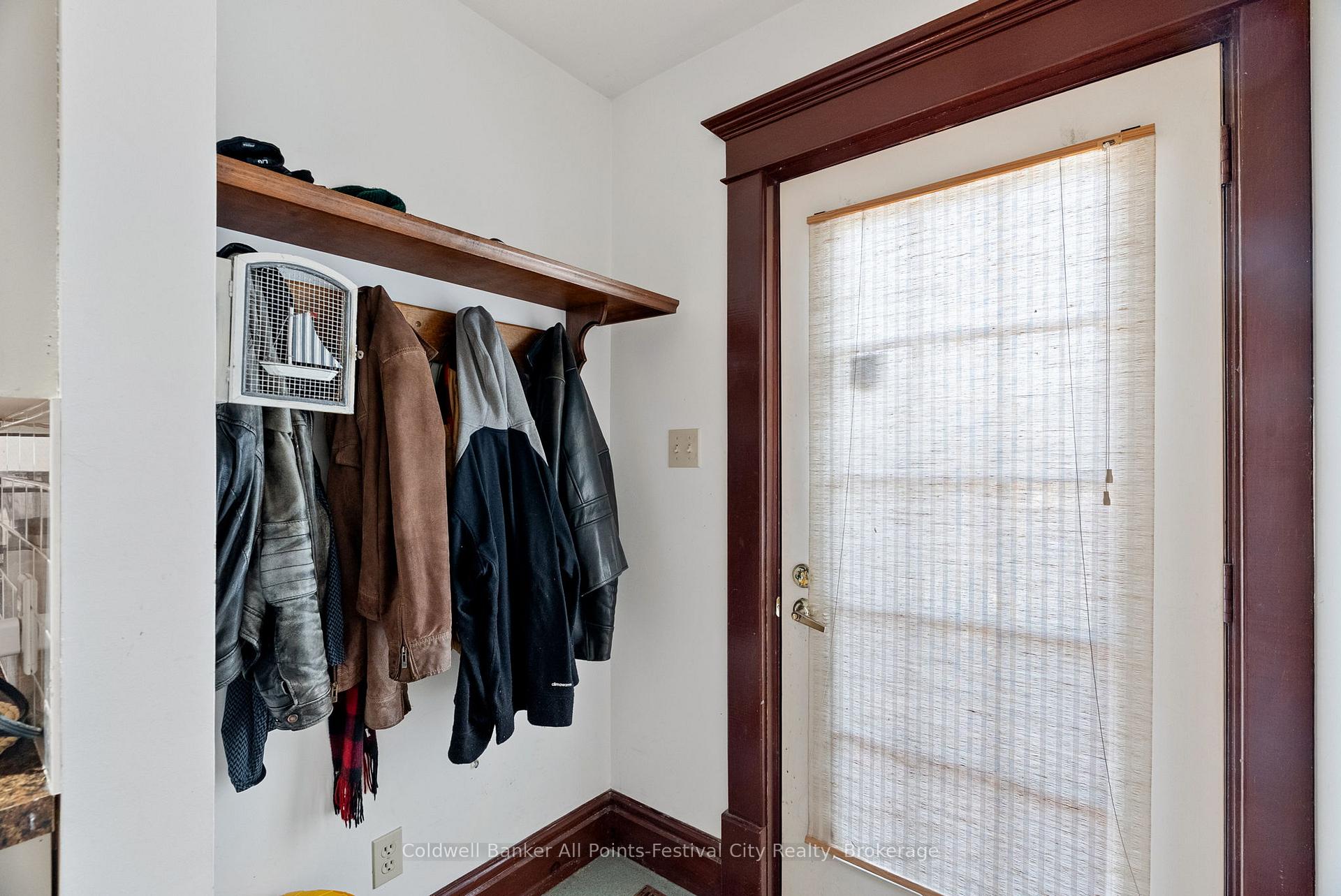 Photo 17 of 34 Nelson Street E, Goderich, Goderich (Town) — HOMEH