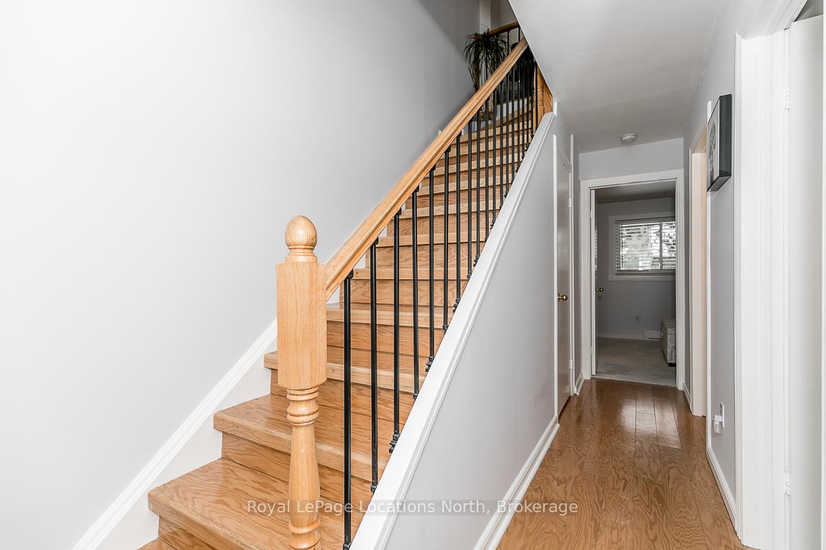 Photo 23 of 167 Escarpment Crescent, Collingwood — HOMEH