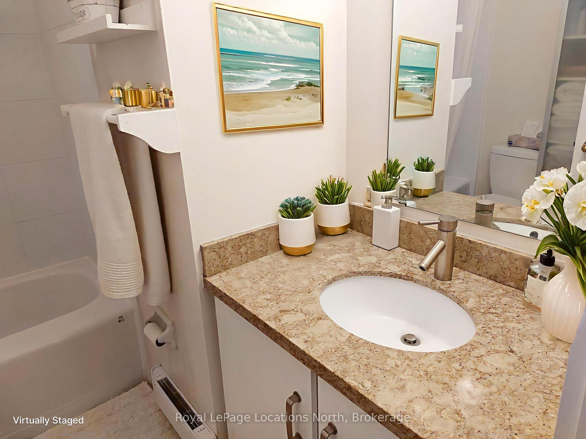 Photo 29 of 167 Escarpment Crescent, Collingwood — HOMEH