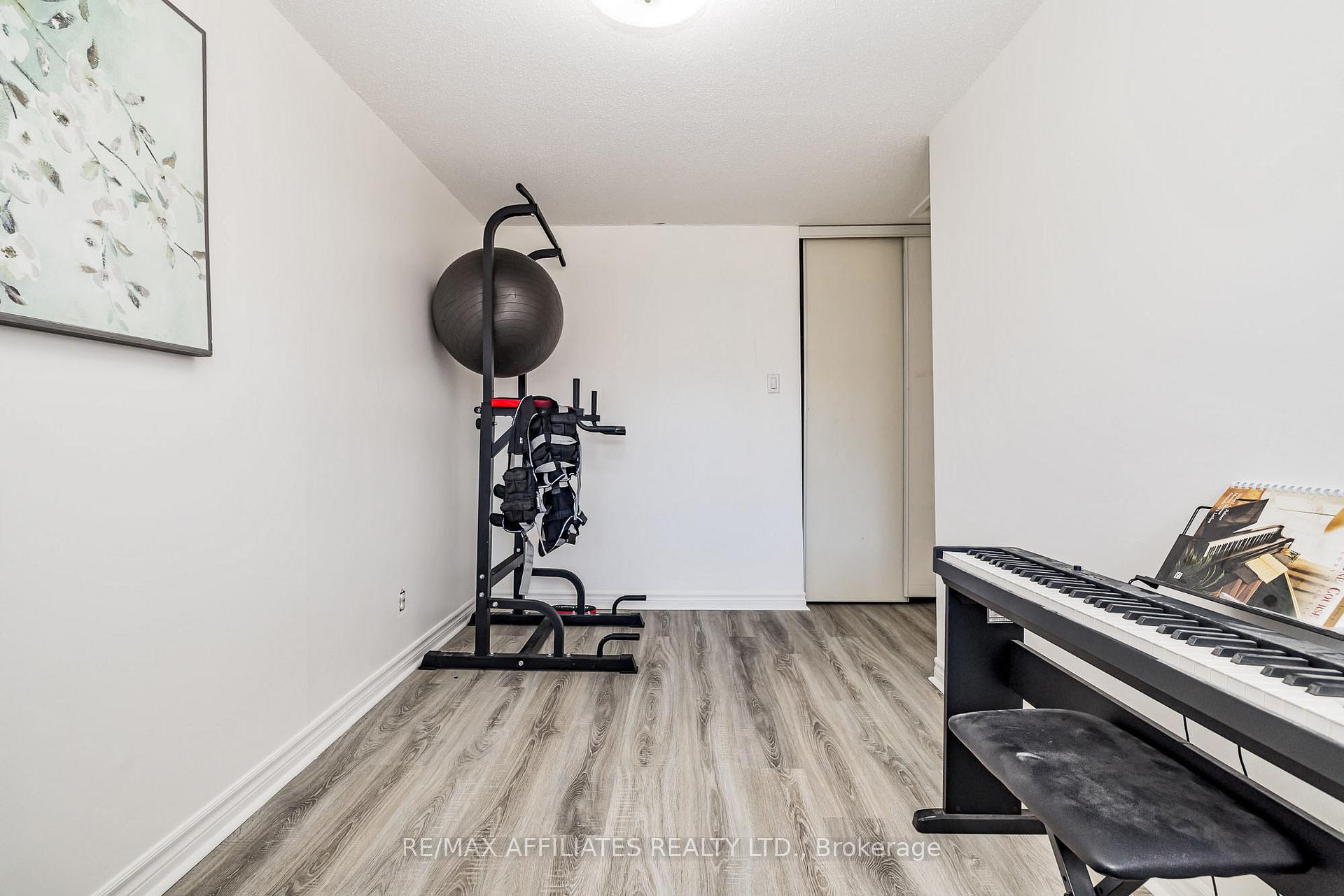 Photo 28 of Unit C, 479 Moodie Drive, Ottawa, Arbeatha Park — HOMEH