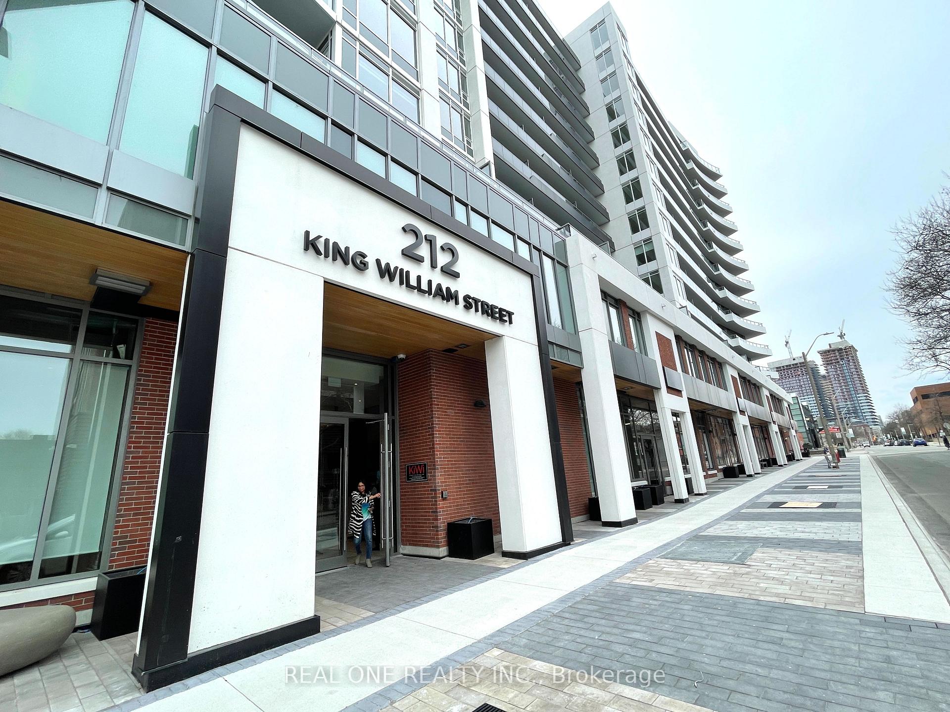Front of Unit 917, 212 King William Street E
